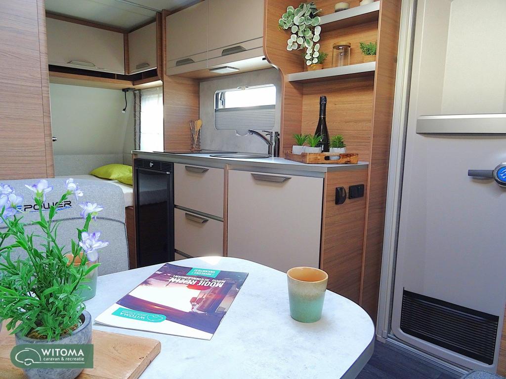 Knaus Sport E-Power Selection 420 QD Met airco en voortent, Caravans en Kamperen, Bedrijf, Treinzit, Tot en met 3, 4 tot 5 meter