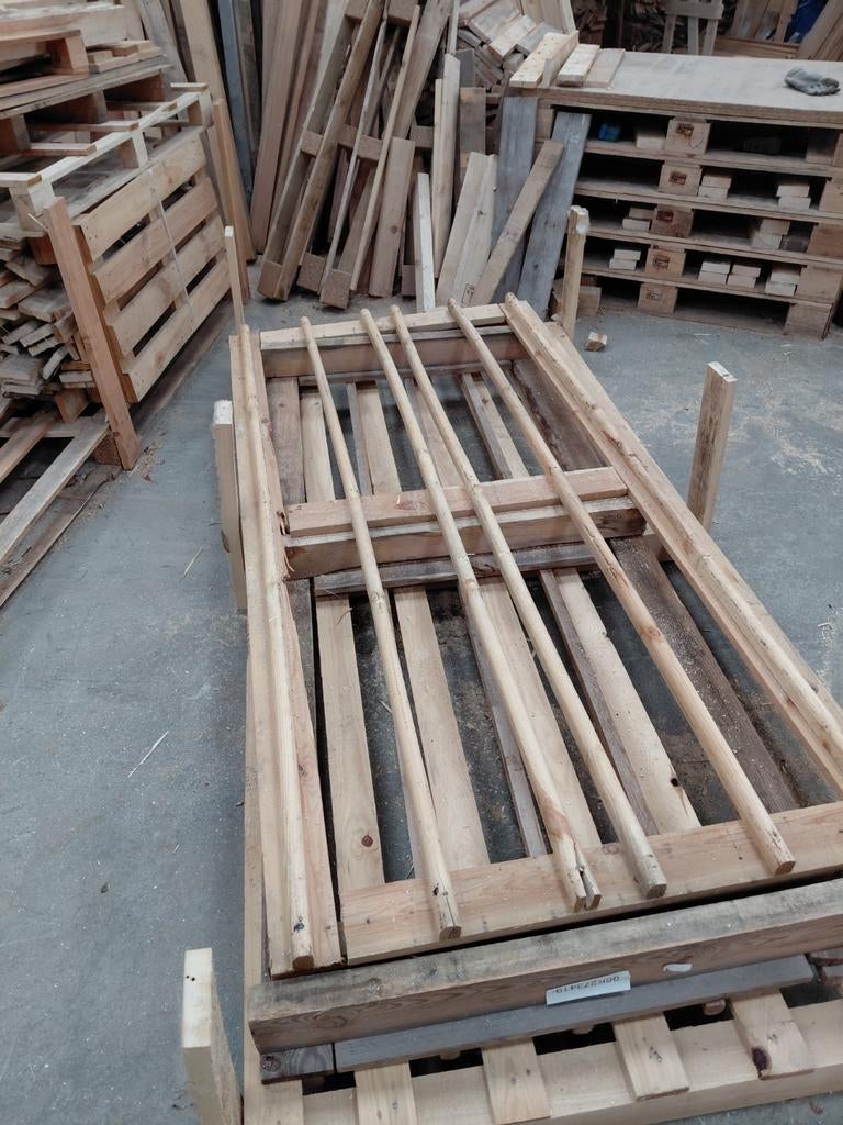 Panlatten,latten,wandbekleding,hout,schuttinglatten, Ophalen, Nieuw, Overige typen, 5 meter of hoger