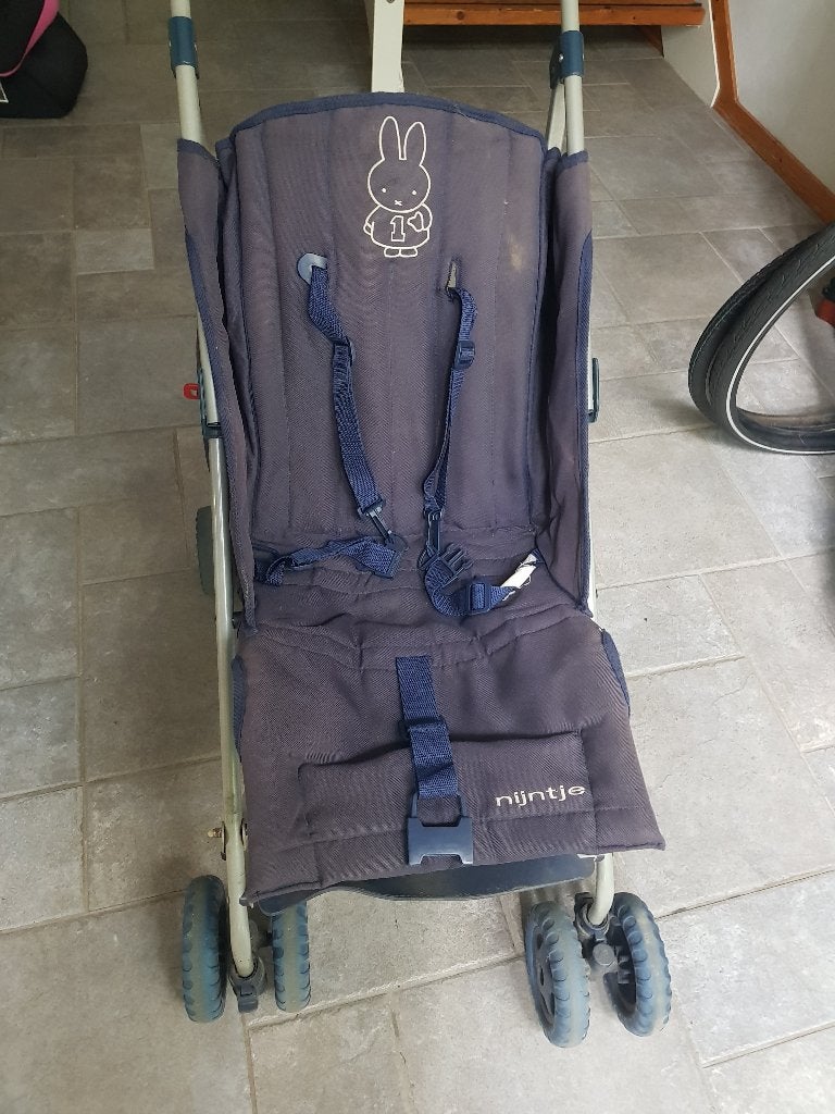 donker blauwe Nijntje buggy, Ophalen, Nieuw, Overige merken