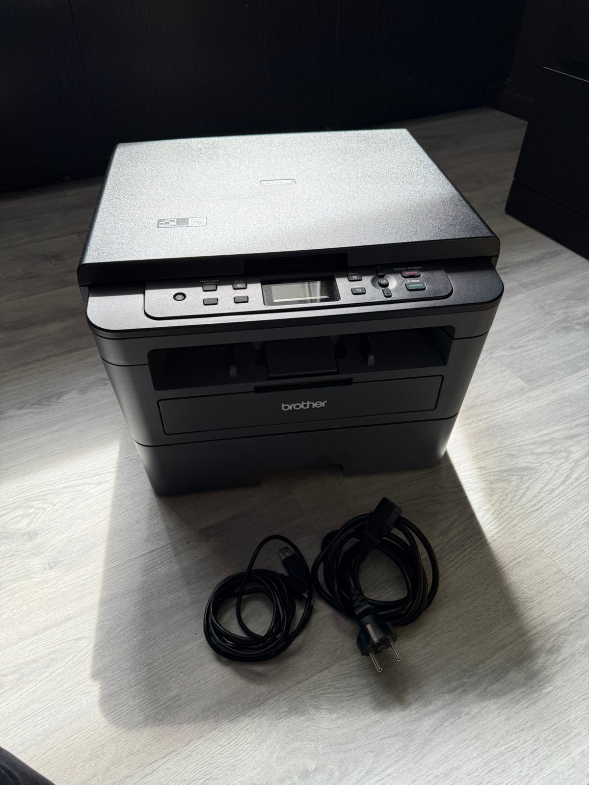 Brother DCP-L2510D, Ophalen, All-in-one, Zo goed als nieuw, Zwart-en-wit printen