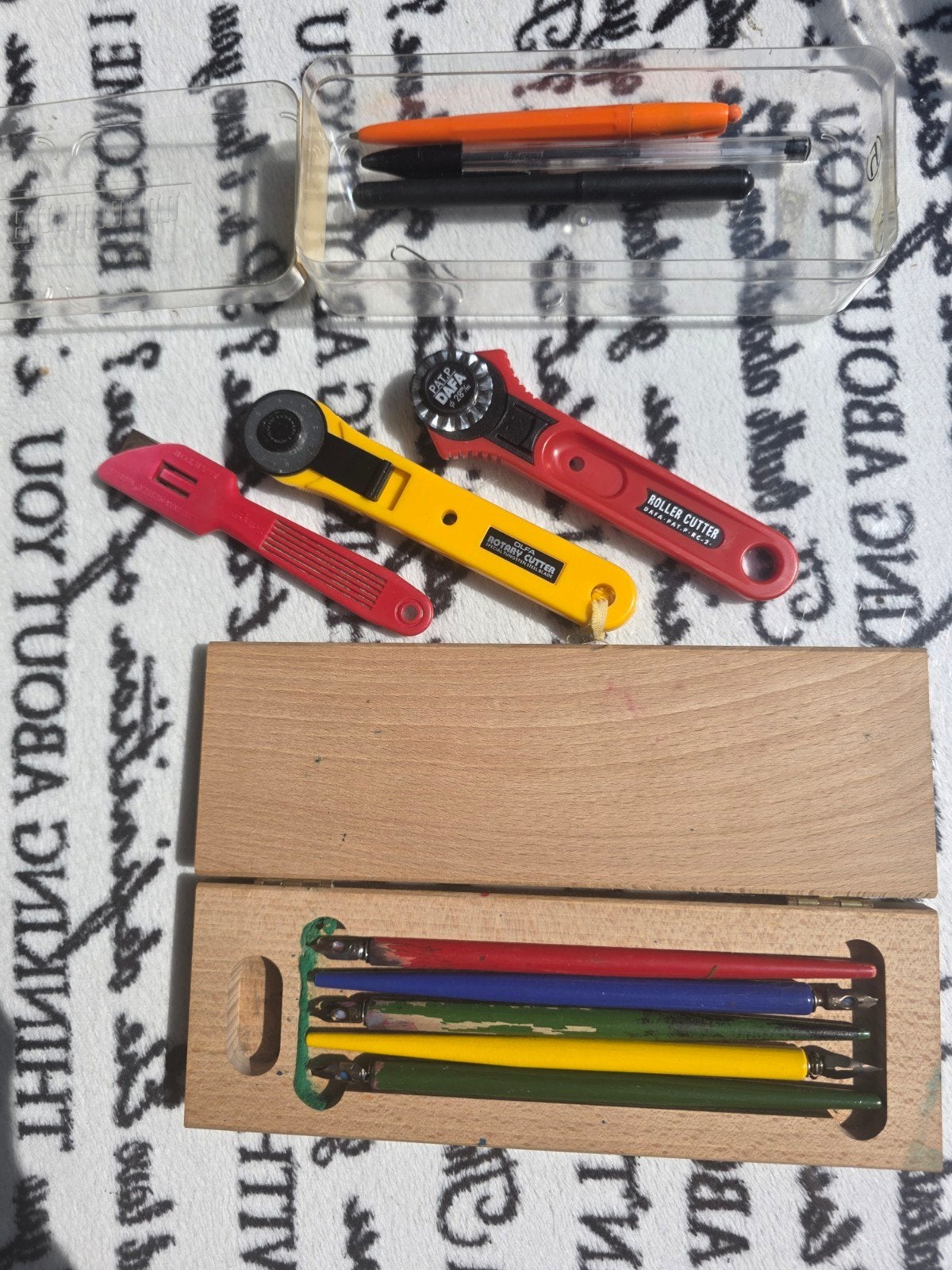 Kalligrafie set met snijgereedschap voor creatieve kaarten, Gebruikt, Meerkleurig, Overige merken, Geschikt voor snijden