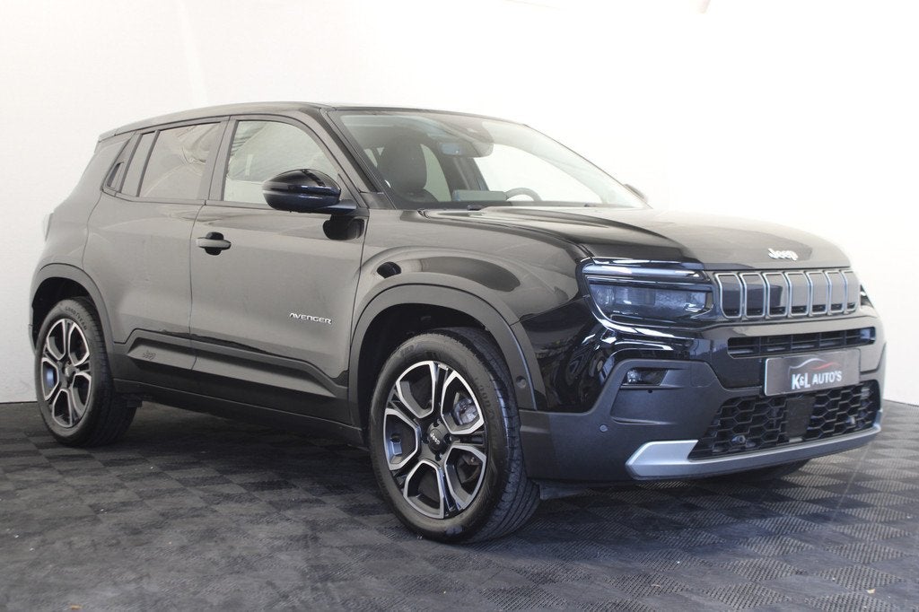 Jeep Avenger 1.2 e-Hybrid Summit (bj 2024, automaat), Auto's, Jeep, 1263 kg, Gebruikt, Zwart, Leder en Stof