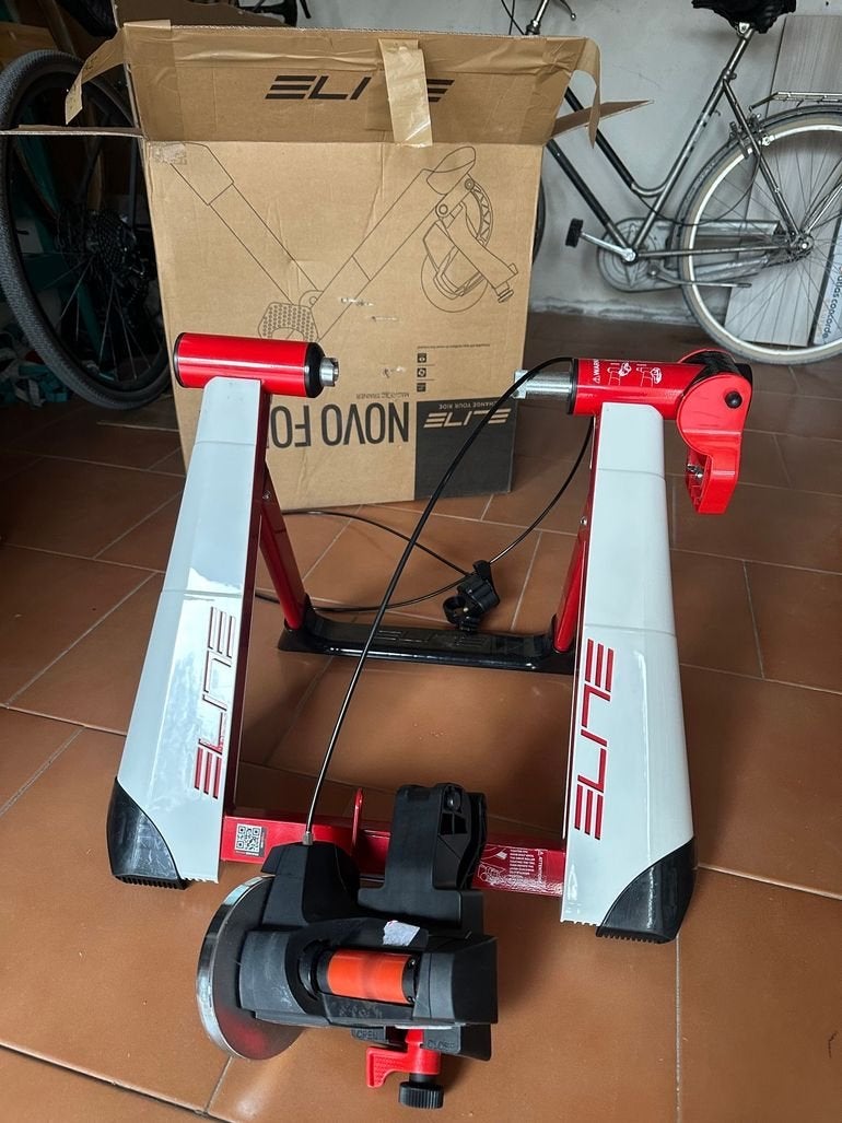 Bike Home Trainer: Elite Novo Force Fietstrainer, Fietsen en Brommers, Ophalen, Overige typen, Staal, Zo goed als nieuw