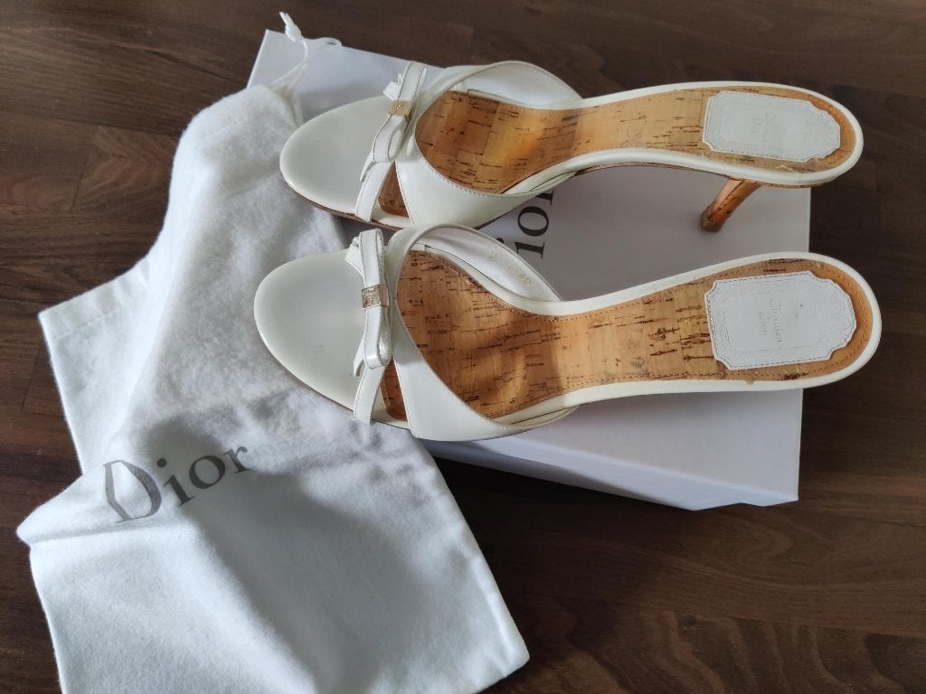 Dior Starlet muiltjes pumps slippers wit lakleer maat 40, Pumps, Wit, Ophalen of Verzenden, Zo goed als nieuw