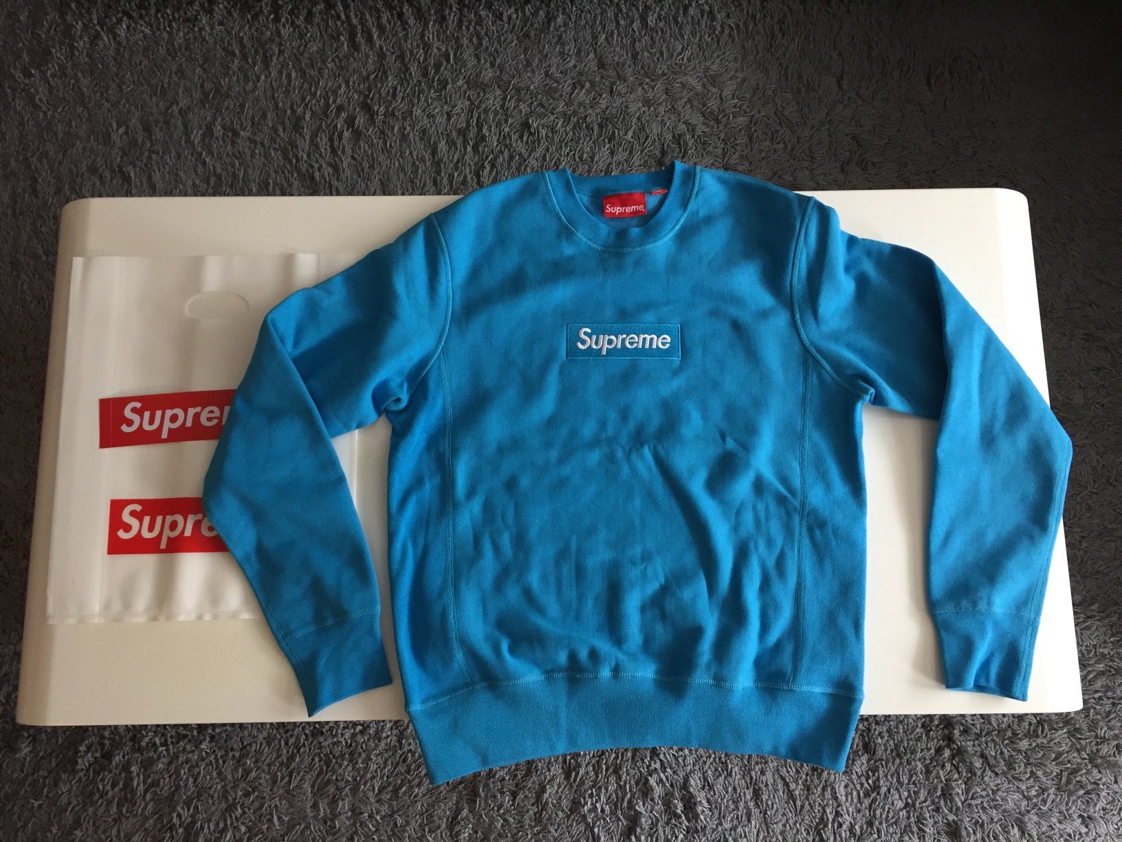 Blauwe Supreme box logo crewneck 18FW in maat M medium trui, Ophalen of Verzenden, Nieuw, Maat 48/50 (M), Blauw