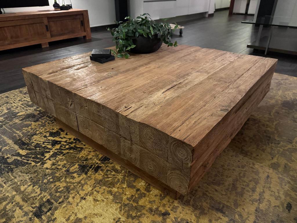 Salontafel Landelijk Robuust Ruw Teak Hout 100 x 100 cm, Huis en Inrichting, Tafels | Salontafels, Ophalen, Zo goed als nieuw