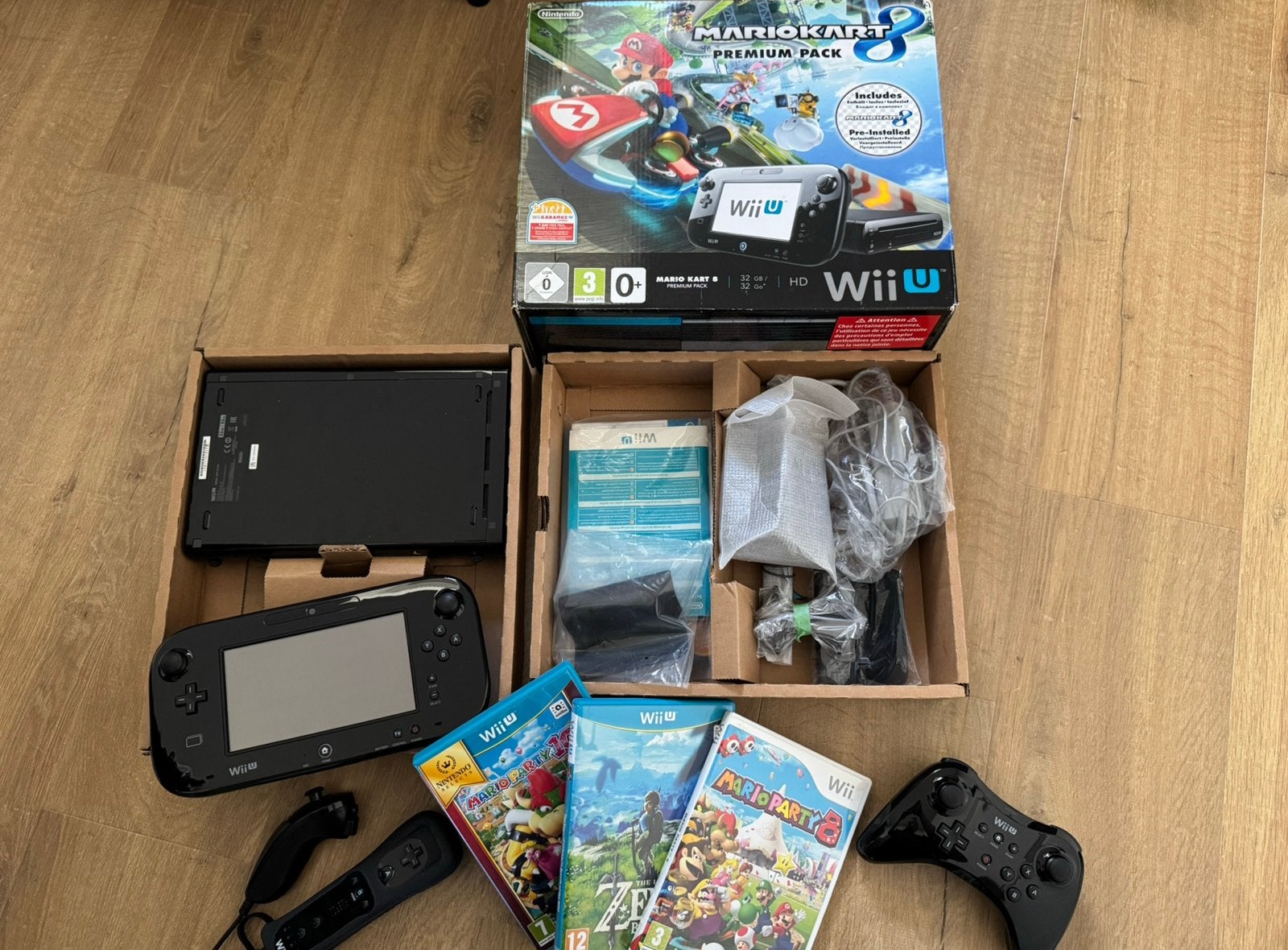 Nintendo Wii U Mario Kart 8 Premium Pack Compleet + BOTW, Verzenden, Zo goed als nieuw, Met 2 controllers, Met games