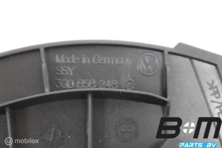 Dashboard afdekking rechts VW Passat B8 Variant 3G0858248C, Auto-onderdelen, Gebruikt