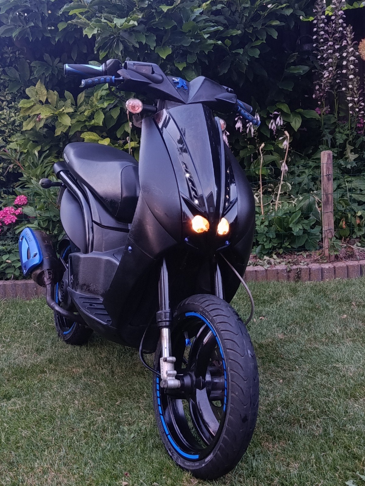 Peugeot Ludix, Fietsen en Brommers, Ophalen, Gebruikt, Maximaal 45 km/u, 70 cc
