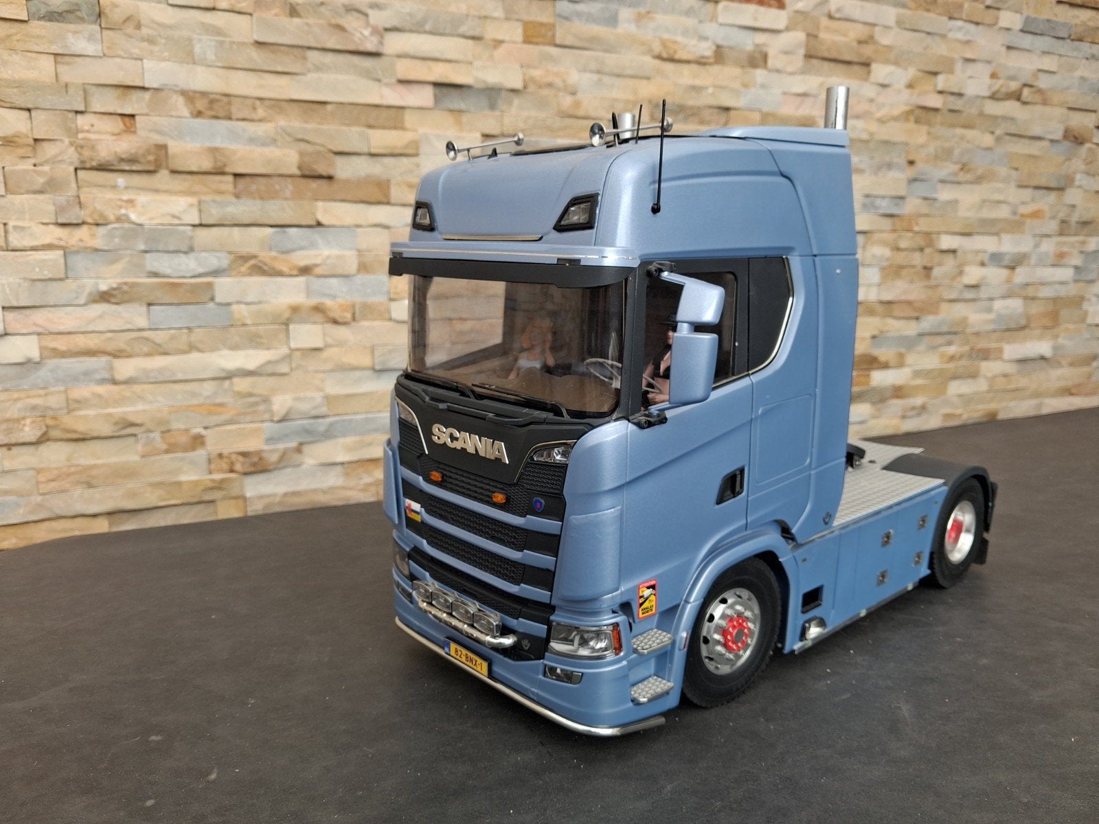 tamiya 1:14, Hobby en Vrije tijd, Modelbouw | Radiografisch | Auto's, Ophalen, Gebruikt