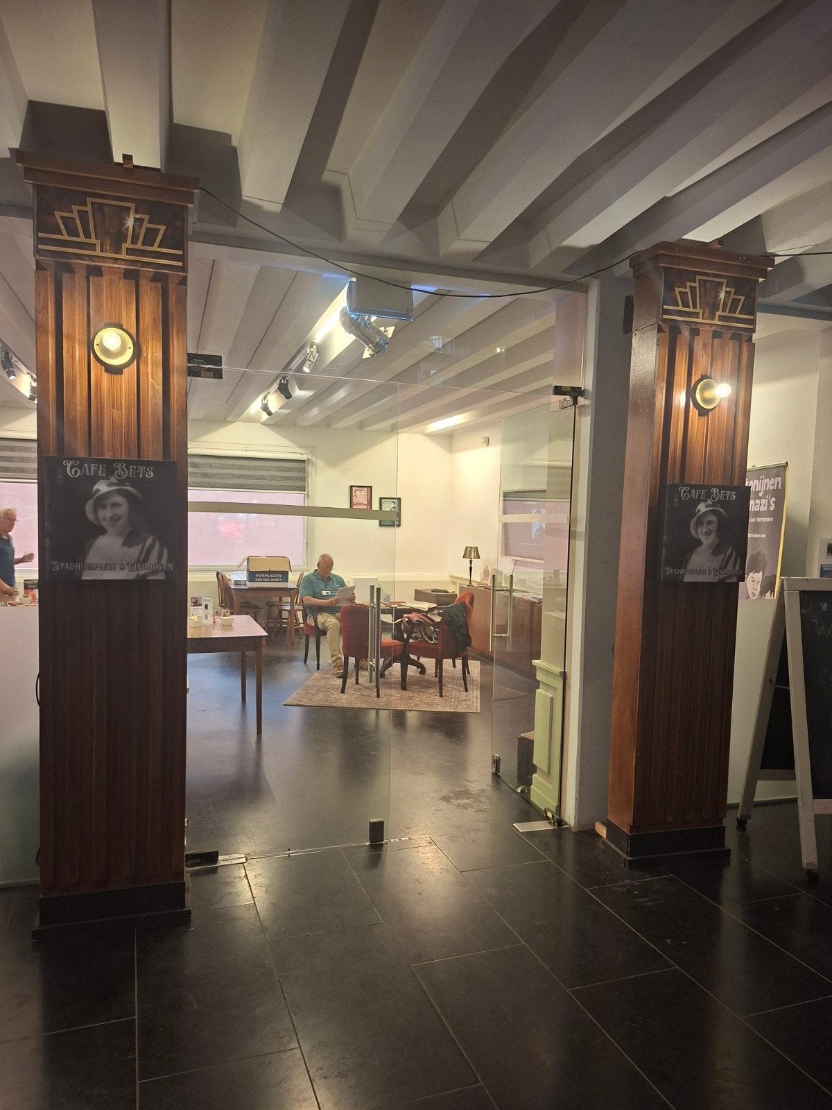 GRATIS 4 grote Art Deco zuilen + paneel | Theaterdecor, Ophalen