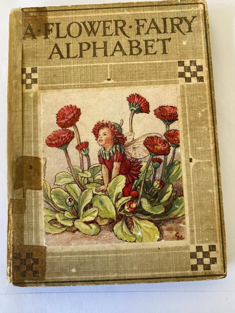 VINTAGE A FLOWER FAIRY ALPHABET - Cicely Mary Barker, Boeken, Prentenboeken en Plaatjesalbums, Verzenden, Gelezen, Cicely Mary Barker