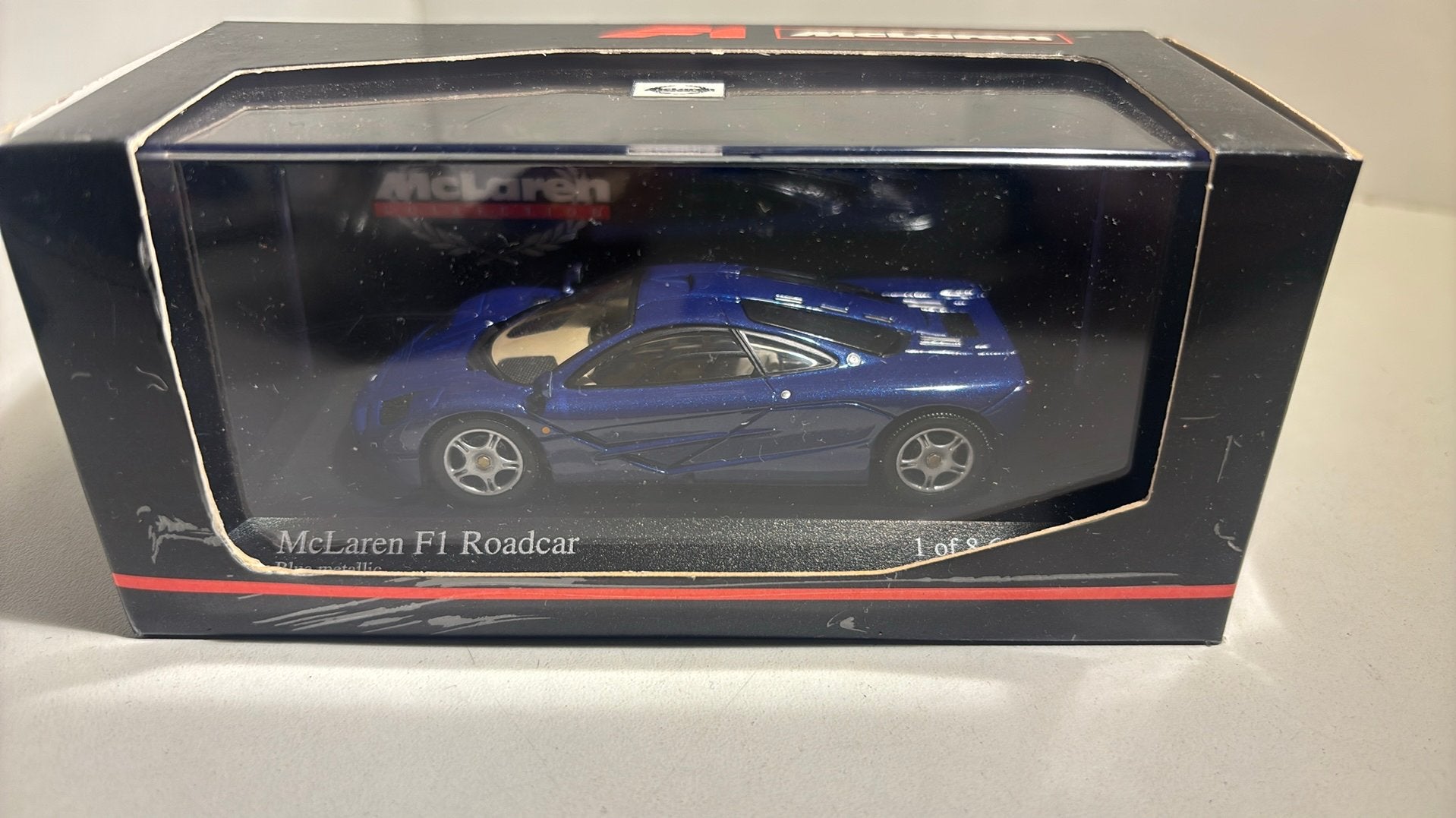 Mclaren f1 bleu roadcar minichamps 1.43, Auto, Ophalen of Verzenden, MiniChamps, A