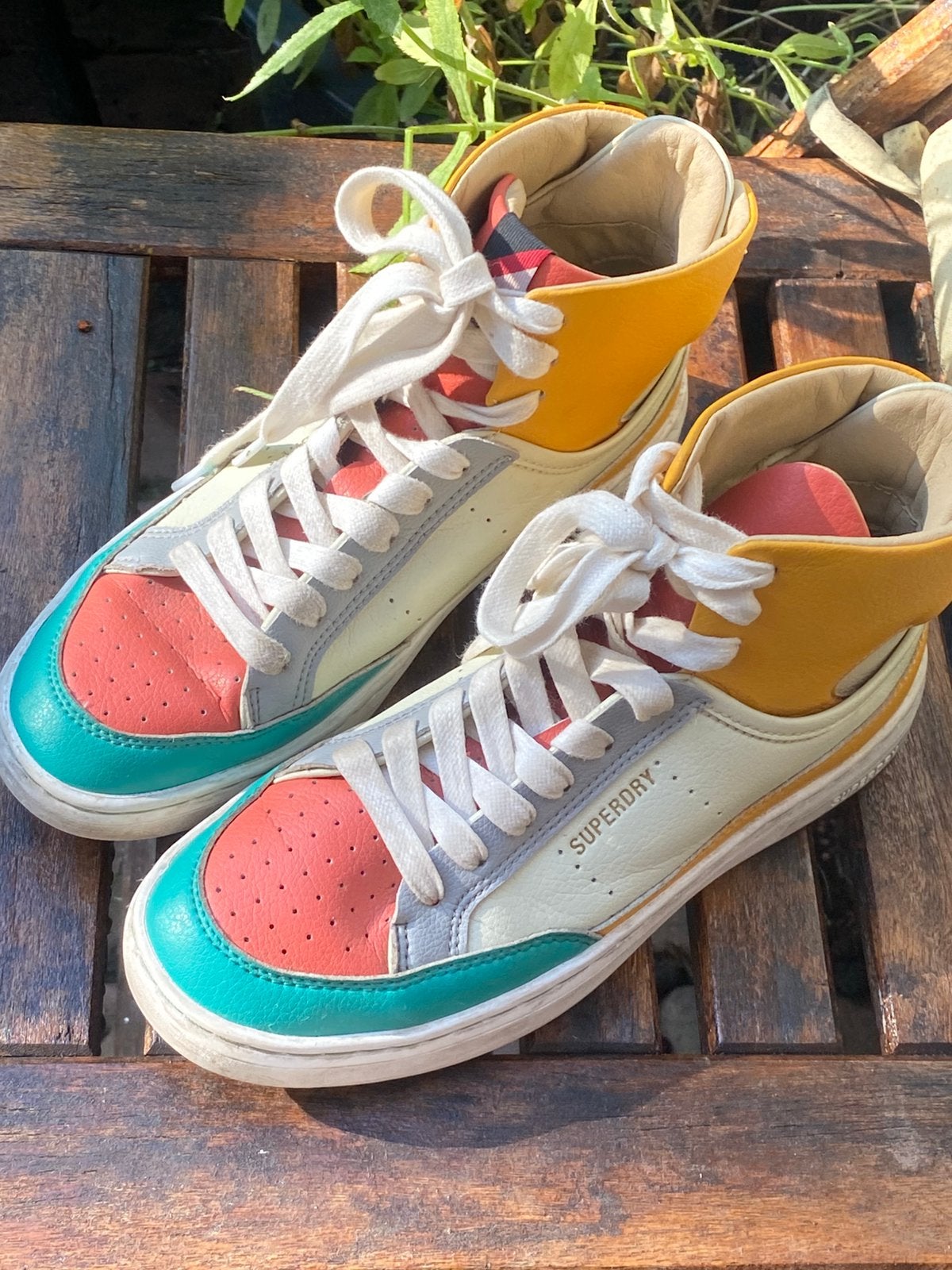 Superdry hoge sneakers meerkleurig, maat 37, Kleding | Dames, Schoenen, Ophalen of Verzenden, Zo goed als nieuw, Overige kleuren