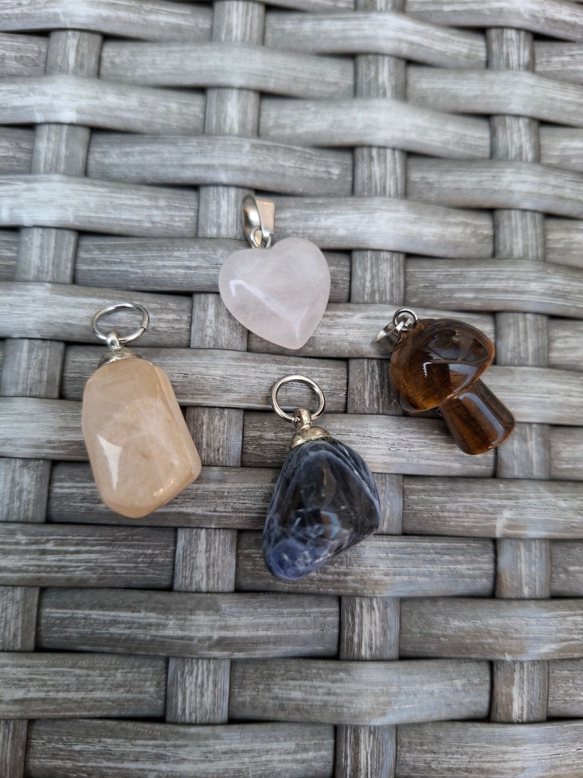 Set mineralen hangers, Ophalen of Verzenden, Nieuw, Steen of Mineraal