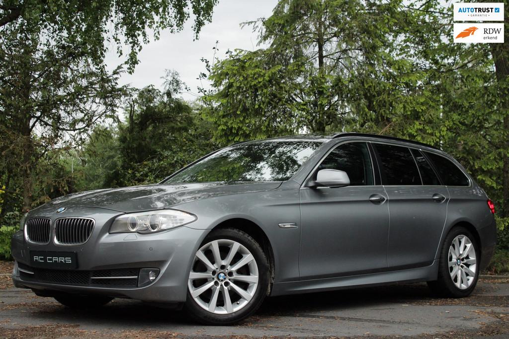 BMW 5-serie Touring 523i 3.0 Executive - Pano/F11/Youngtimer, Auto's, Achterwielaandrijving, Gebruikt, Zwart, 2996 cc