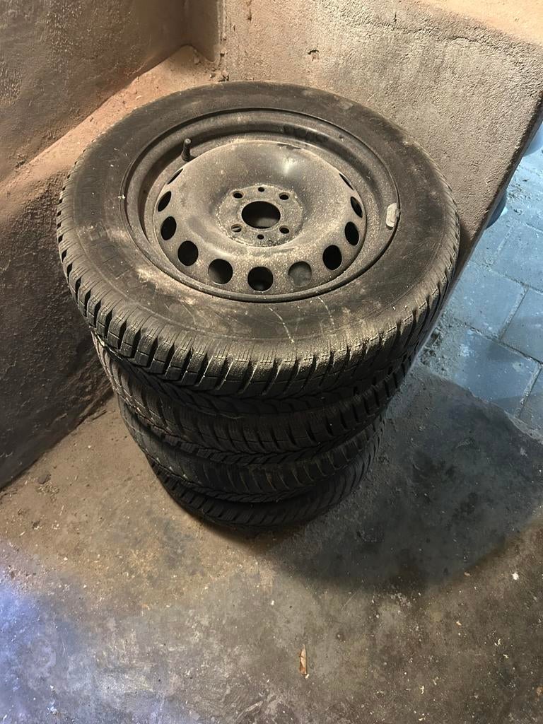 Winterbanden voor Fiat 500 (met velgen), Auto-onderdelen, Banden en Velgen, Ophalen, 14 inch, Gebruikt, 175 mm