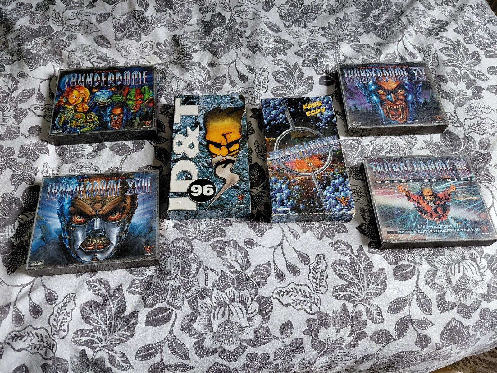 Thunderdome cd s  15 18  the best of en '96. 2x vhs, Cd's en Dvd's, Ophalen of Verzenden, Gebruikt