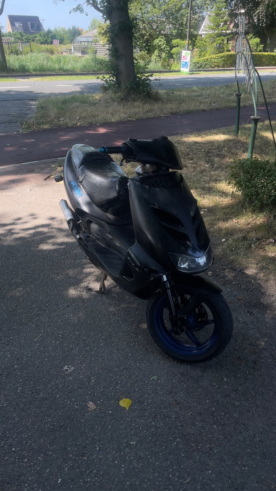 Aprilia SR 50 Scooter - Goed onderhouden, sportieve uitlaat, Fietsen en Brommers, Scooters | Aprilia, Ophalen, Tweetakt, Gebruikt