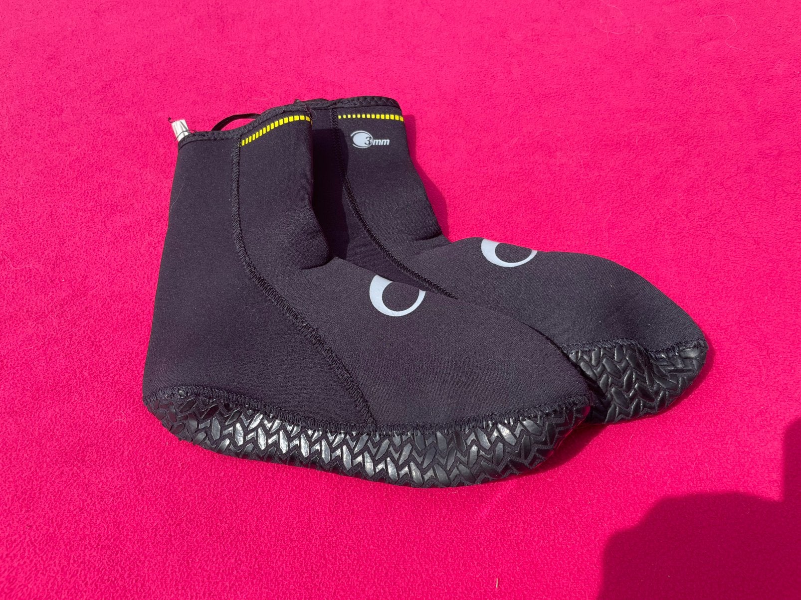 Zeil- of Surfschoenen (maat 40) en Zeilhandschoenen (XS), Watersport en Boten, Watersportkleding, Ophalen, Zo goed als nieuw, Dame of Heer