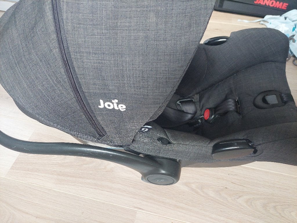 Autostoeltje, Joie, Autogordel of Isofix, Zo goed als nieuw, 0 t/m 13 kg, Ophalen