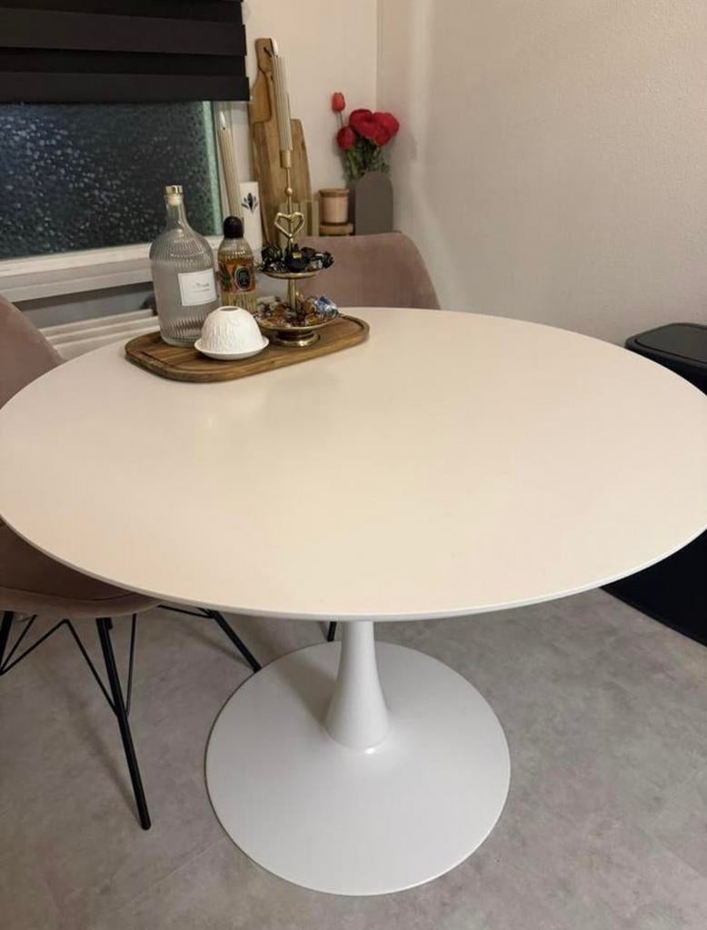 Jysk Eettafel Rond 100cm - Modern Wit Design, Huis en Inrichting, Tafels | Eettafels, Ophalen, Kunststof, Gebruikt, 100 tot 150 cm