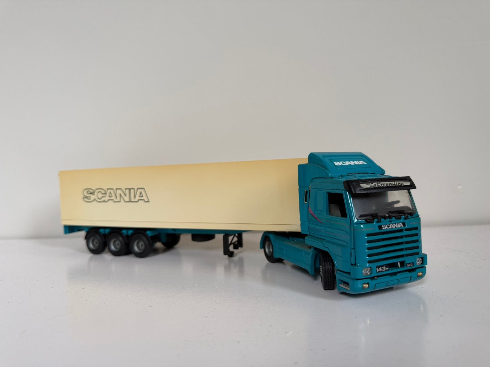 Scania 143 streamline, Ophalen of Verzenden, Zo goed als nieuw, Bus of Vrachtwagen, Tekno