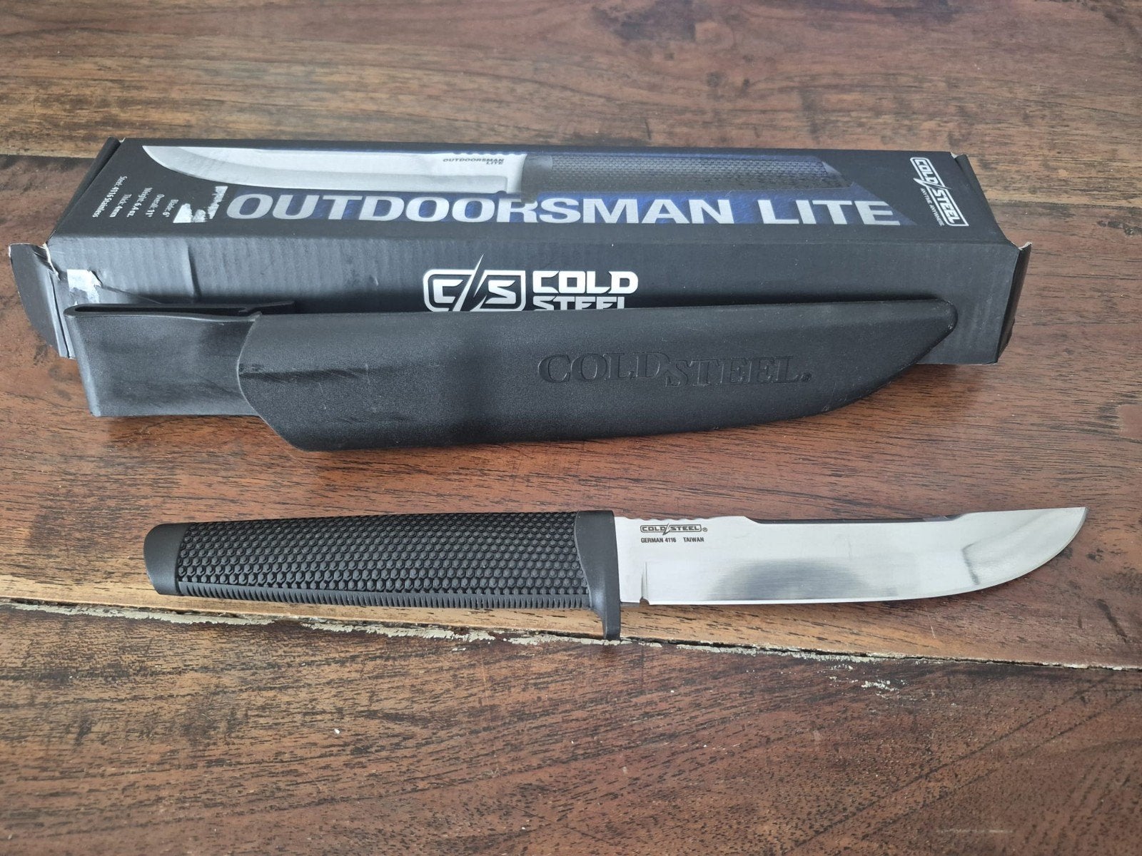 Coldsteel outdoorsman lite mes, Caravans en Kamperen, Kampeergereedschap, Ophalen of Verzenden, Nieuw
