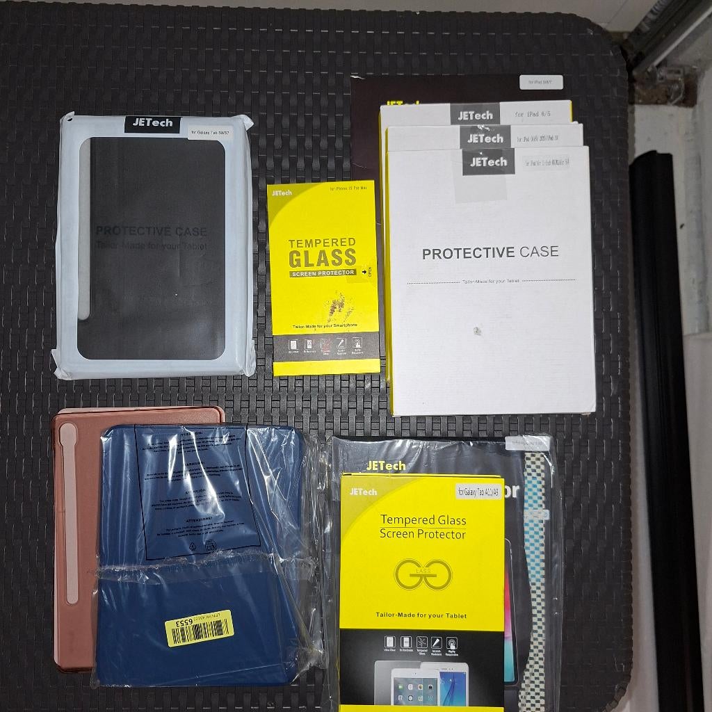 Partij JETech tablet hoesjes & screenprotectors, Ophalen, Nieuw, 10 inch, Overige typen