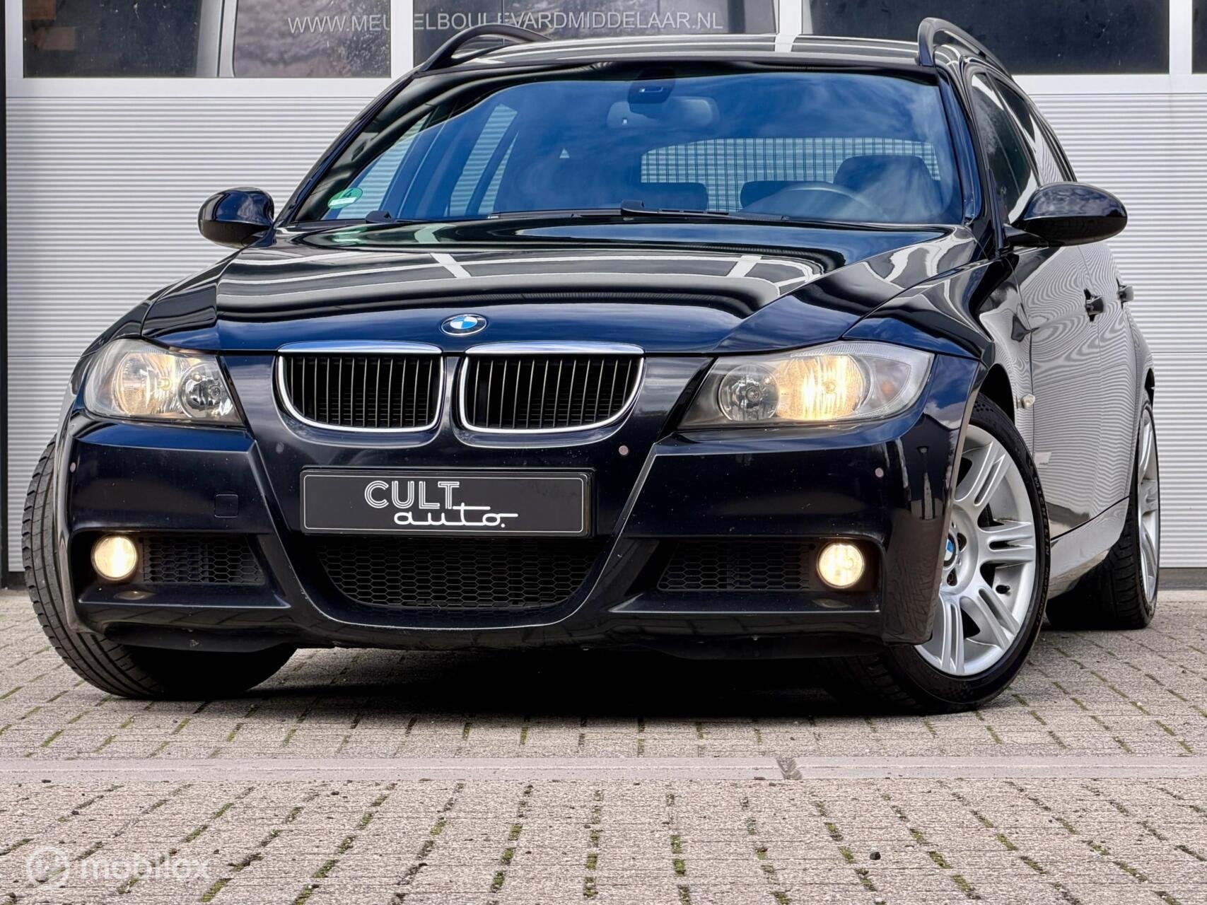 BMW 318i Touring M-Sport | Leder | Trekhaak | Veel vernieuwd, Auto's, BMW, 13 km/l, Achterwielaandrijving, Zwart, 4 cilinders