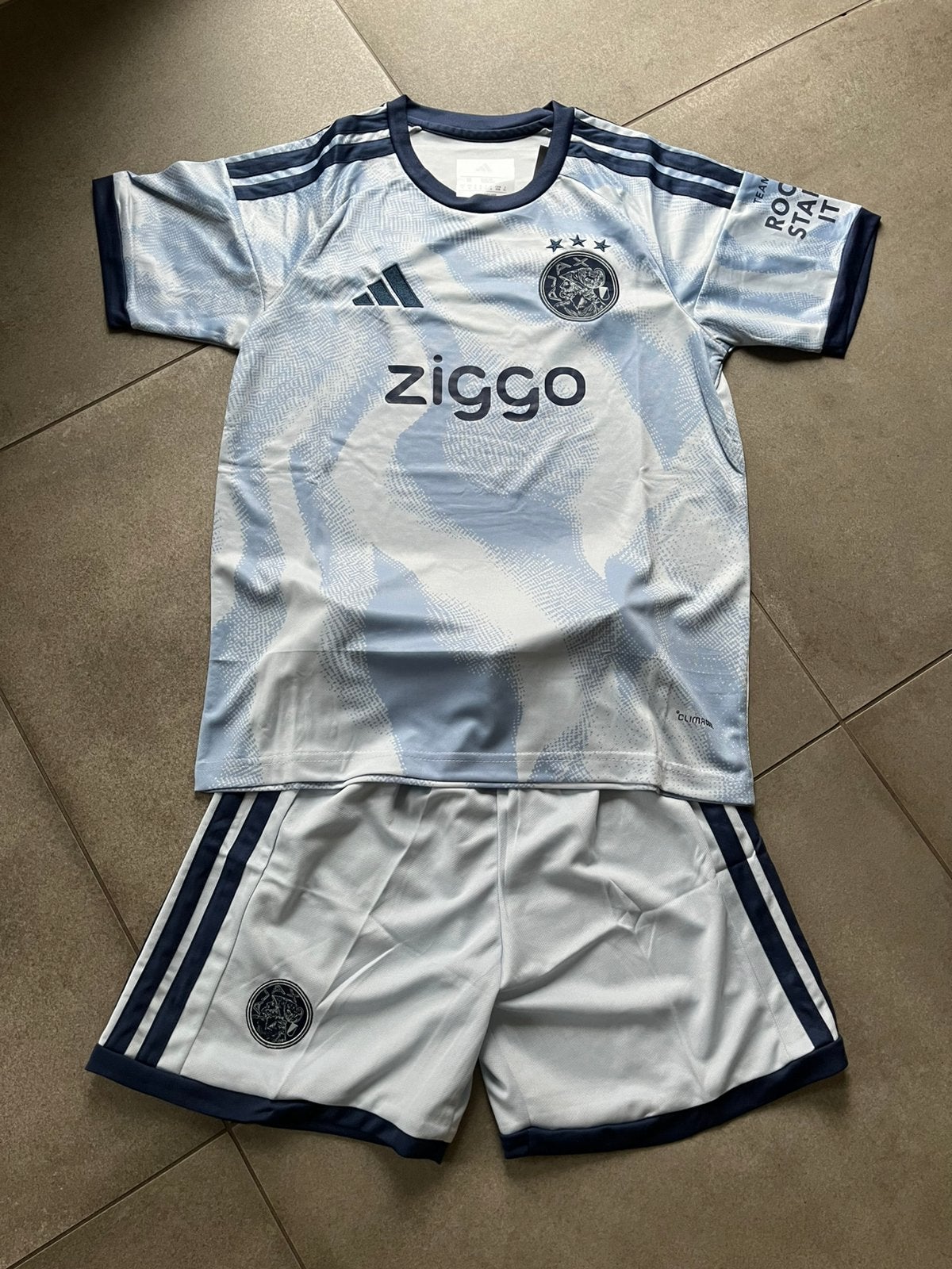 Ajax 3e Tenue maat M, Maat M, Ophalen, Nieuw, Set