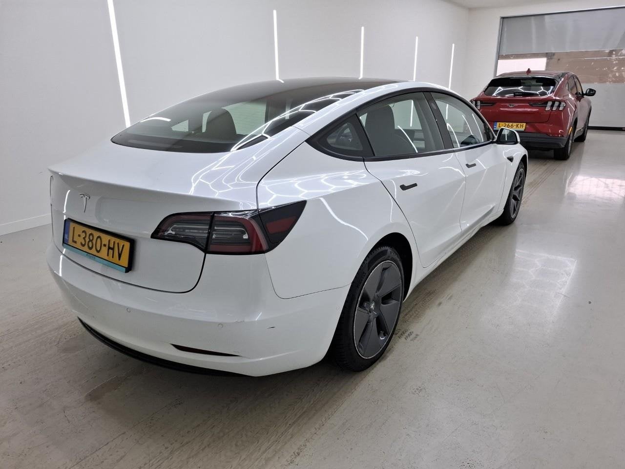 Tesla Model 3 Standard RWD Plus 90.2% SoH FACELIFT [ ENHANCE, Auto's, Tesla, Automaat, Achterwielaandrijving, Gebruikt, Zwart