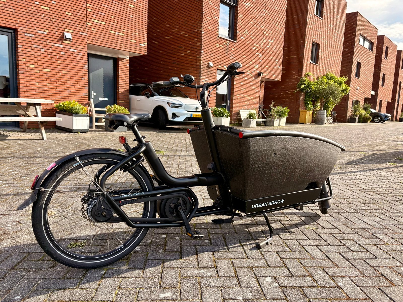 Urban Arrow Family - 2.986km - 400kWh, Fietsen en Brommers, Fietsen | Bakfietsen, 4 kinderen of meer, Elektrisch, Zo goed als nieuw