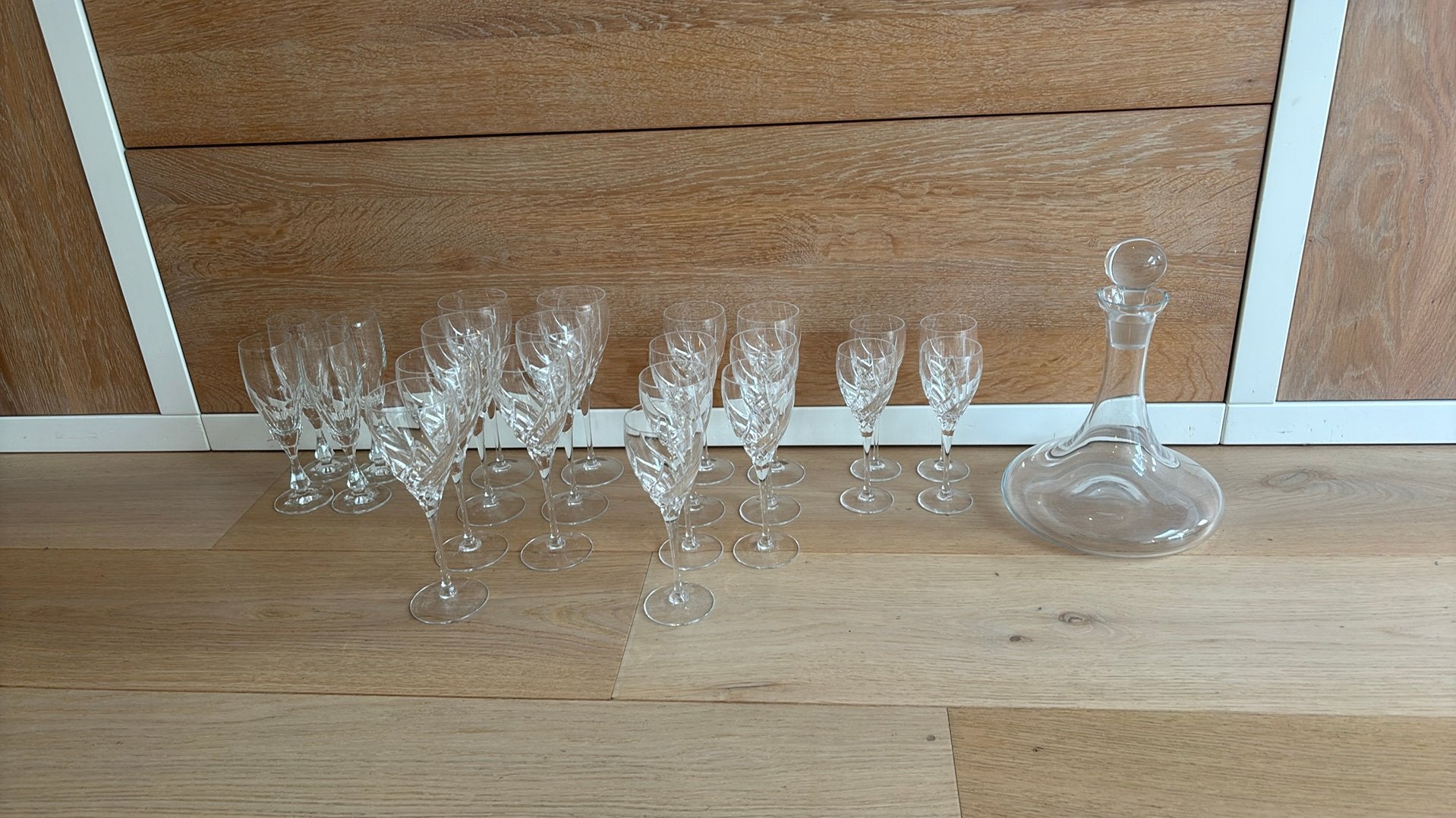 Kristal wijnglazen champagneglazen en karaf, Antiek en Kunst, Ophalen