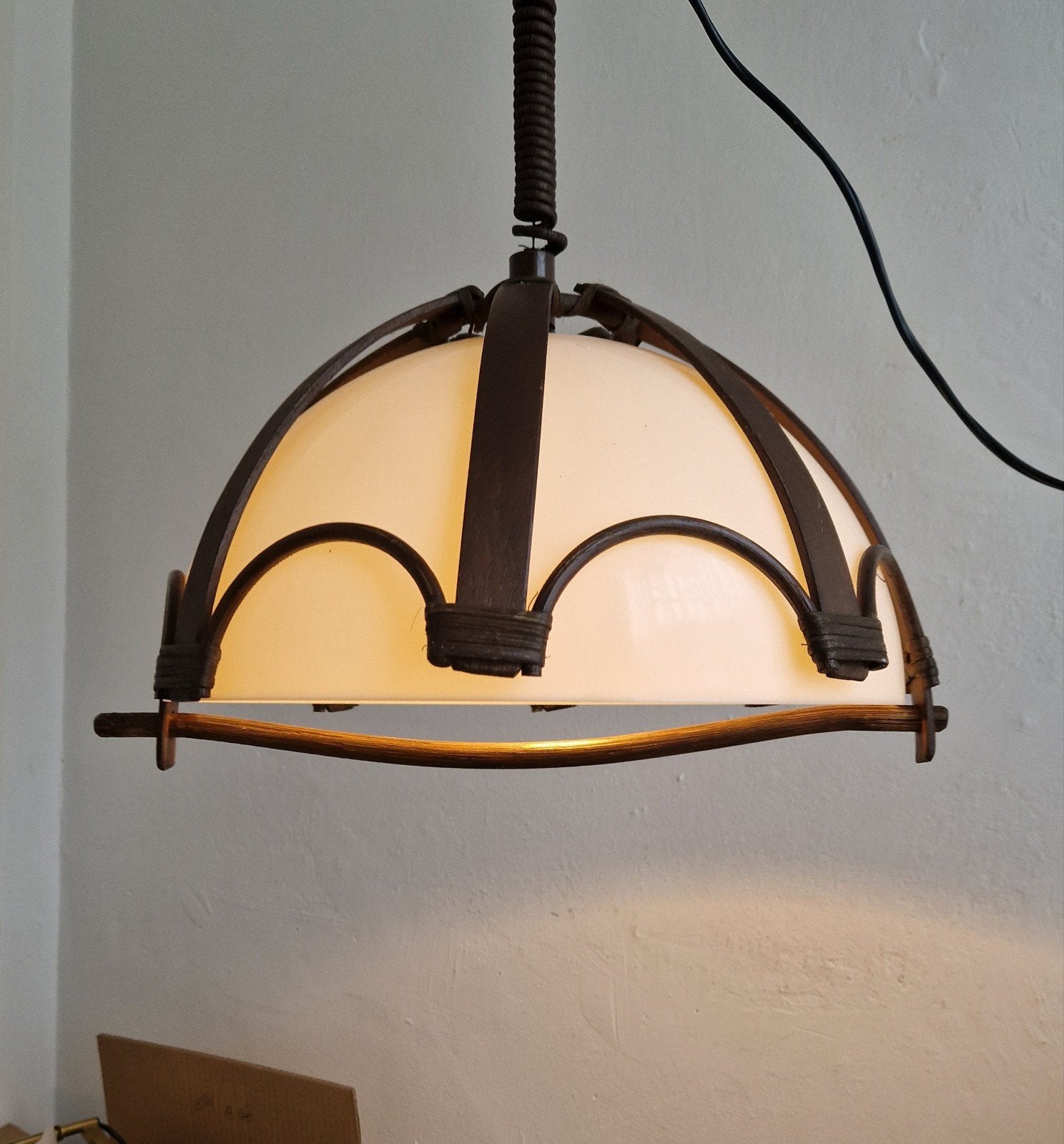 Vintage hanglamp met mooie kap en hout mushroom design, Ophalen of Verzenden