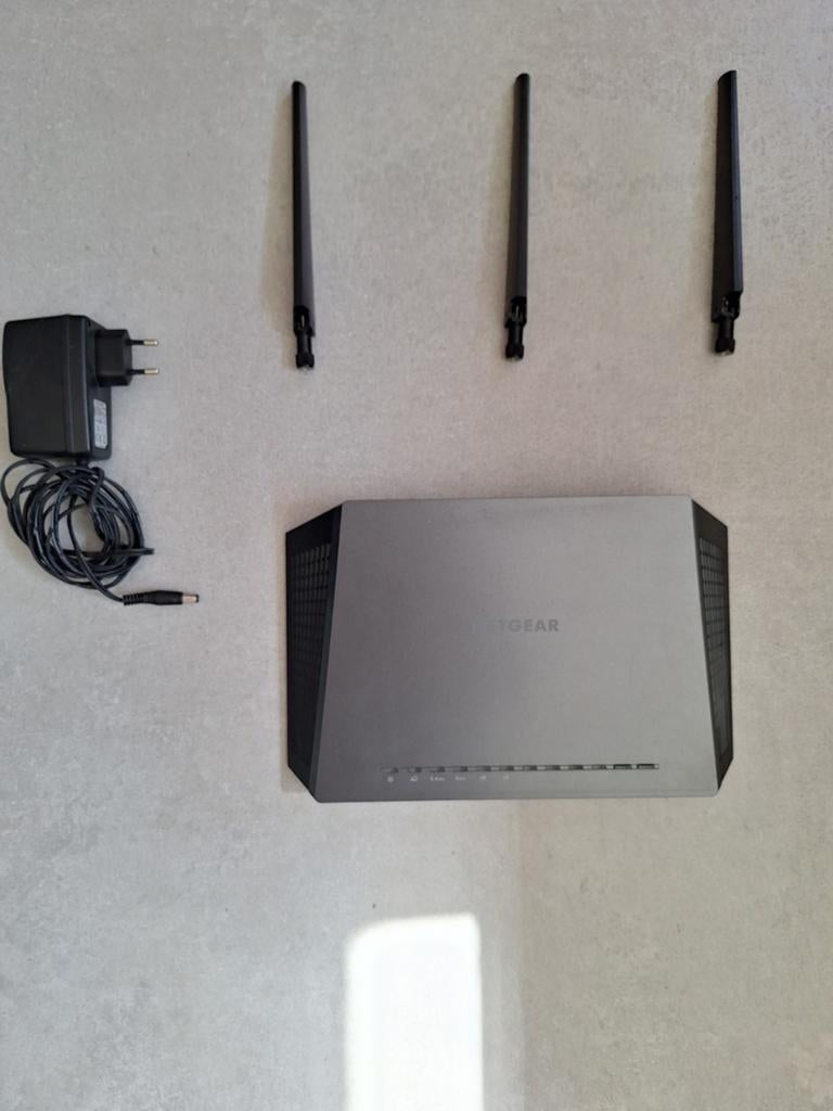 NETGEAR Nighthawk R7000 AC1900 Dual-Band Smart WiFi Router, Computers en Software, Ophalen of Verzenden, Zo goed als nieuw