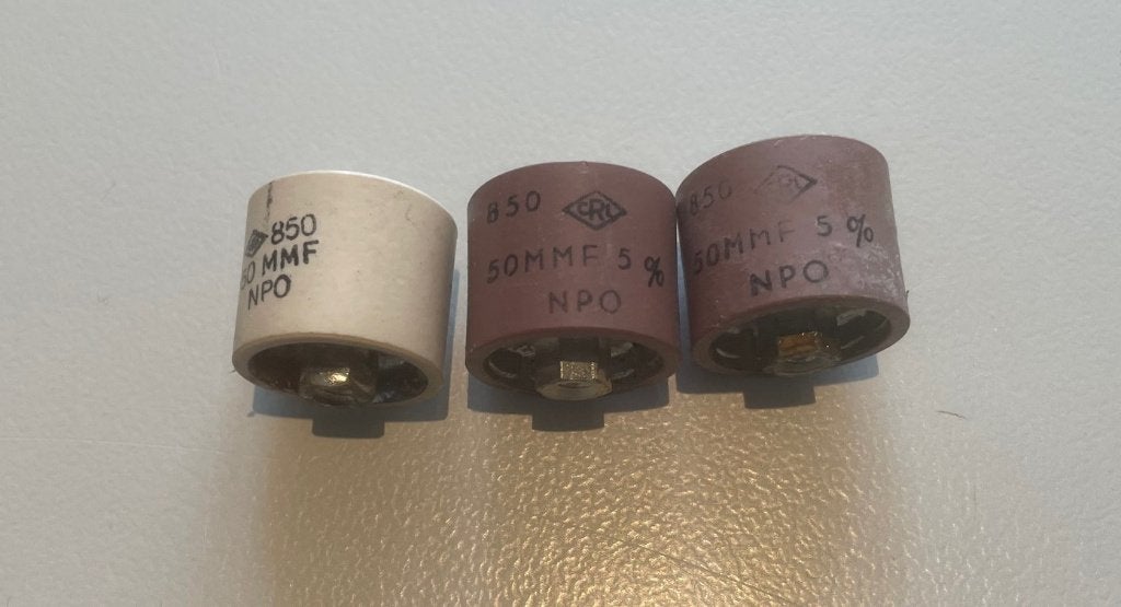 50pF Condensator  CRL850 NPO, Ophalen of Verzenden, Zo goed als nieuw