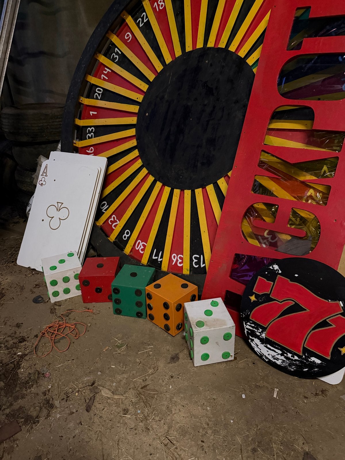 Casino Decoratie Set: carnavalswagen, Hobby en Vrije tijd, Vijf spelers of meer, Ophalen, Gebruikt