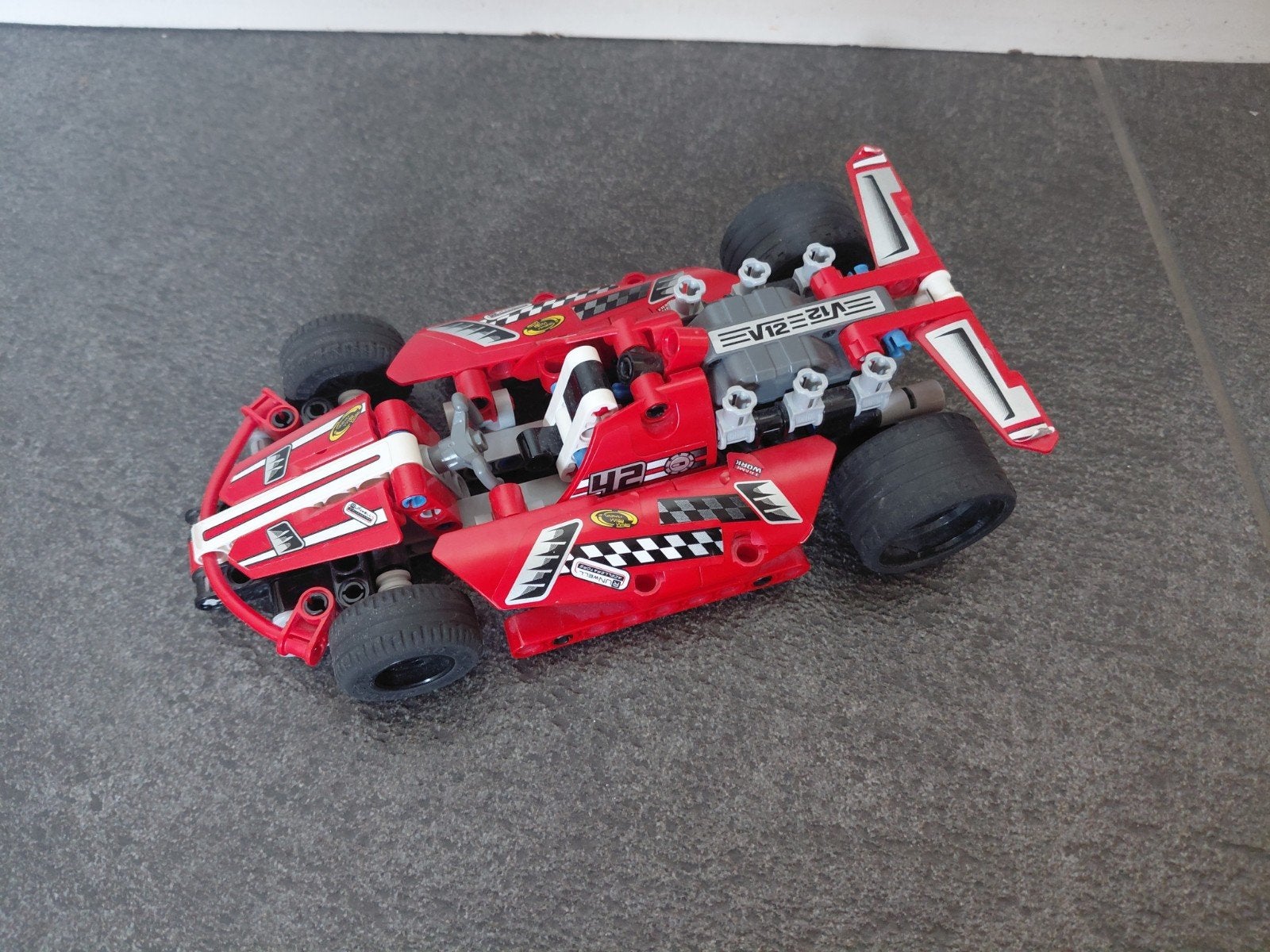 Lego technic 42011 Racewagen + instructies, Lego, Compleet, Ophalen of Verzenden, Zo goed als nieuw