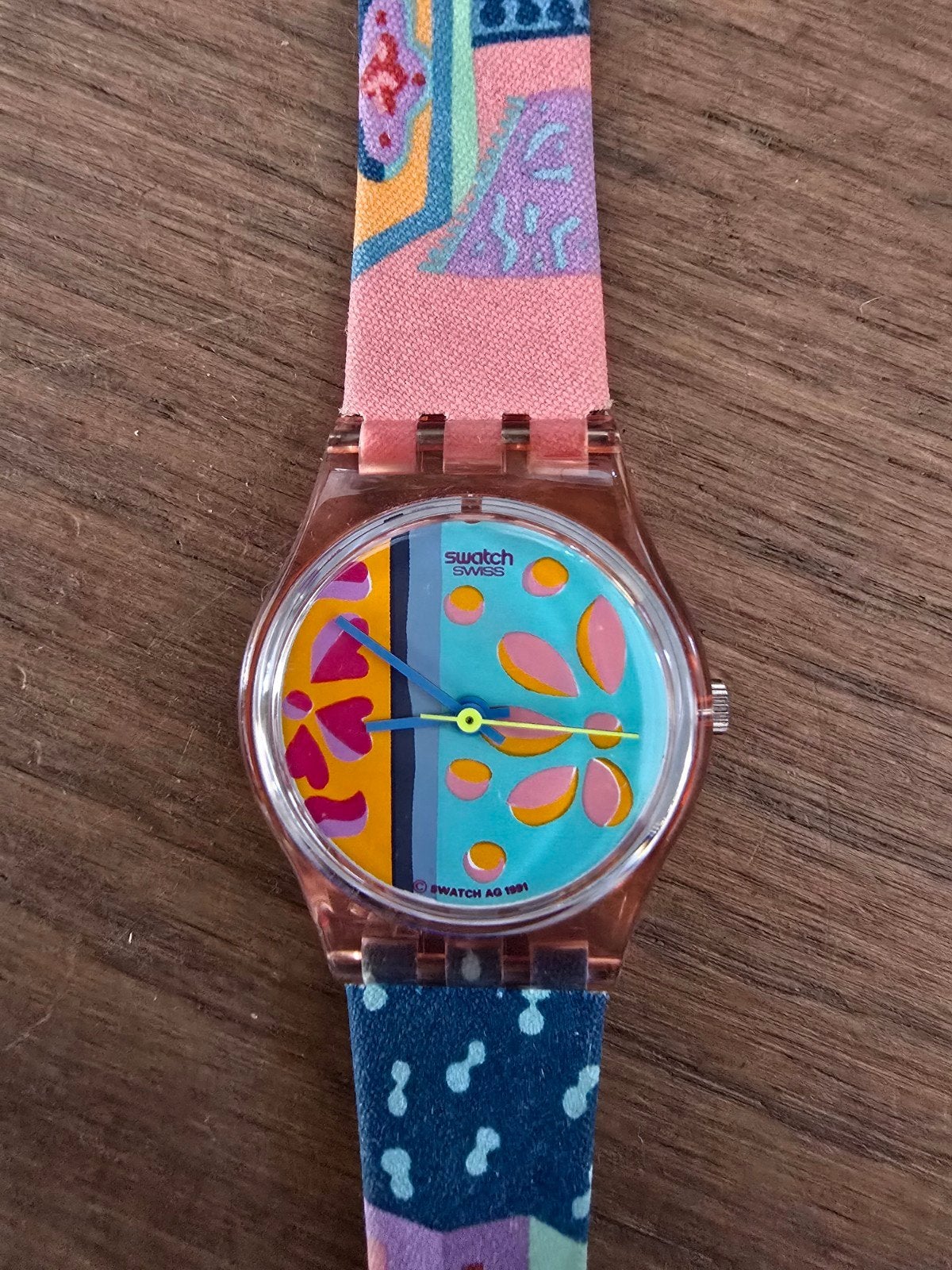 Swatch meisjeshorloge., Ophalen of Verzenden, Gebruikt, Meerkleurig, Meisje