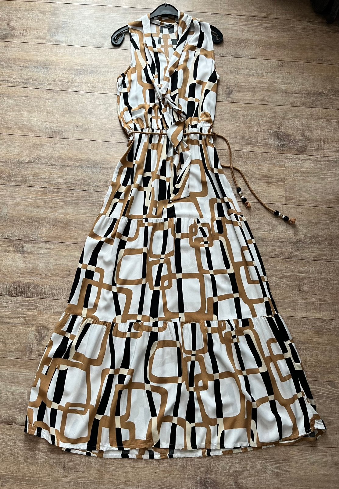 Caroline Biss 40 maxi dress Lange jurk wit camel Hippie rok, Maat 38/40 (M), Wit, Ophalen of Verzenden, Zo goed als nieuw