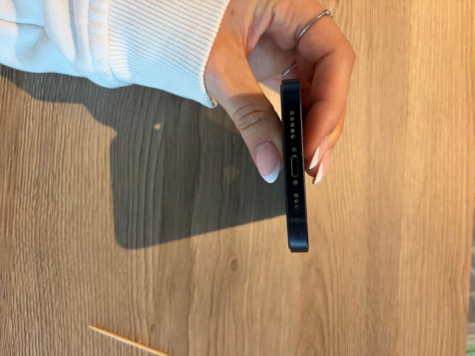 Foto 6 van iPhone 12 Zwart 256GB - Goede staat, 88% batterij