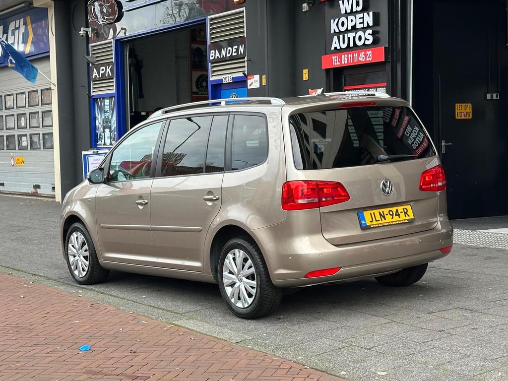 Volkswagen Touran 1.4 TSI Highline Automaat Clima Trekhaak P, Auto's, Volkswagen, Euro 5, Gebruikt, 4 cilinders, 1436 kg