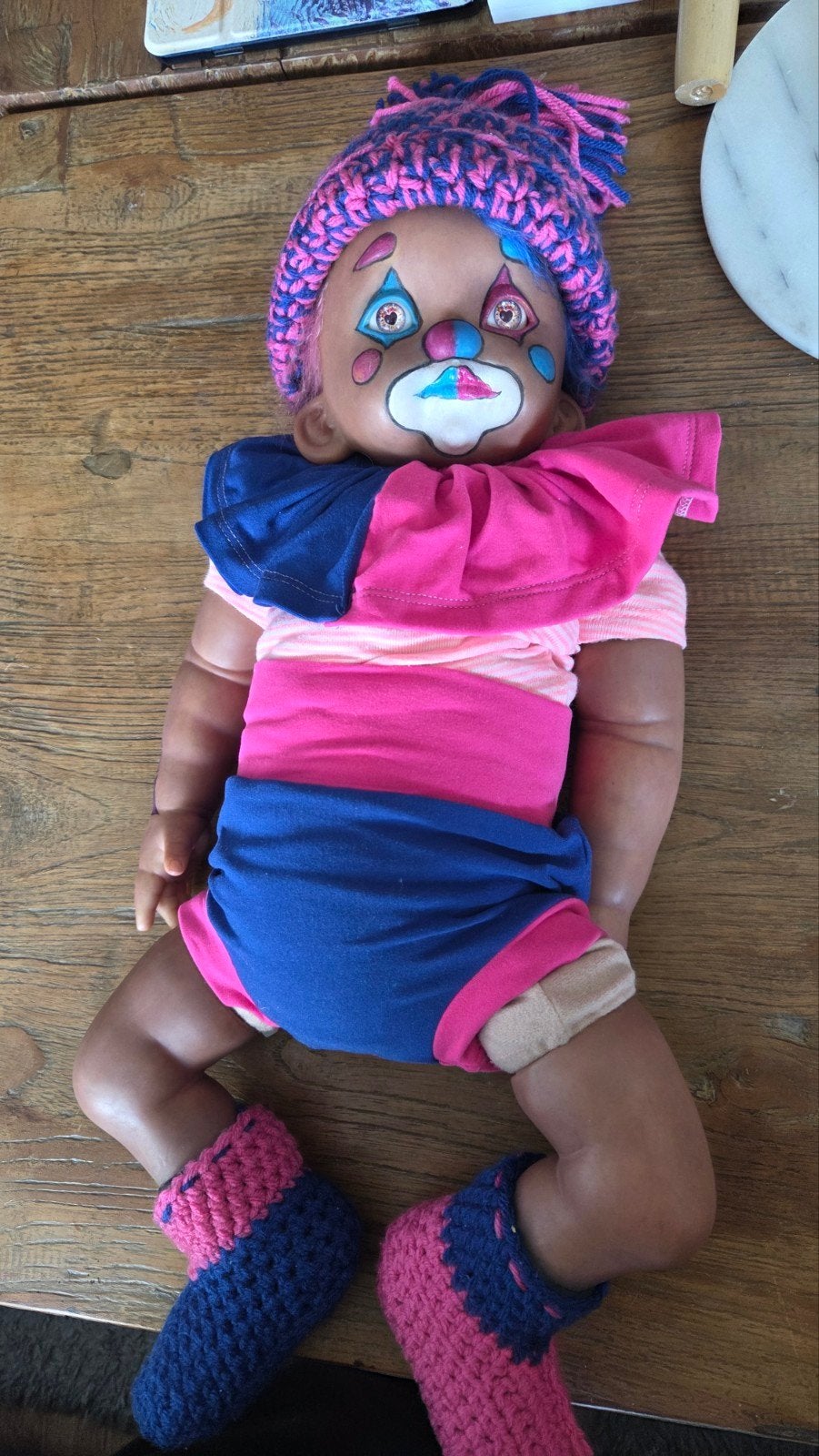 Unieke Reborn Clown Babypop - Handgemaakt en Levensecht, Ophalen of Verzenden, Zo goed als nieuw, Babypop, Levensecht of Reborn