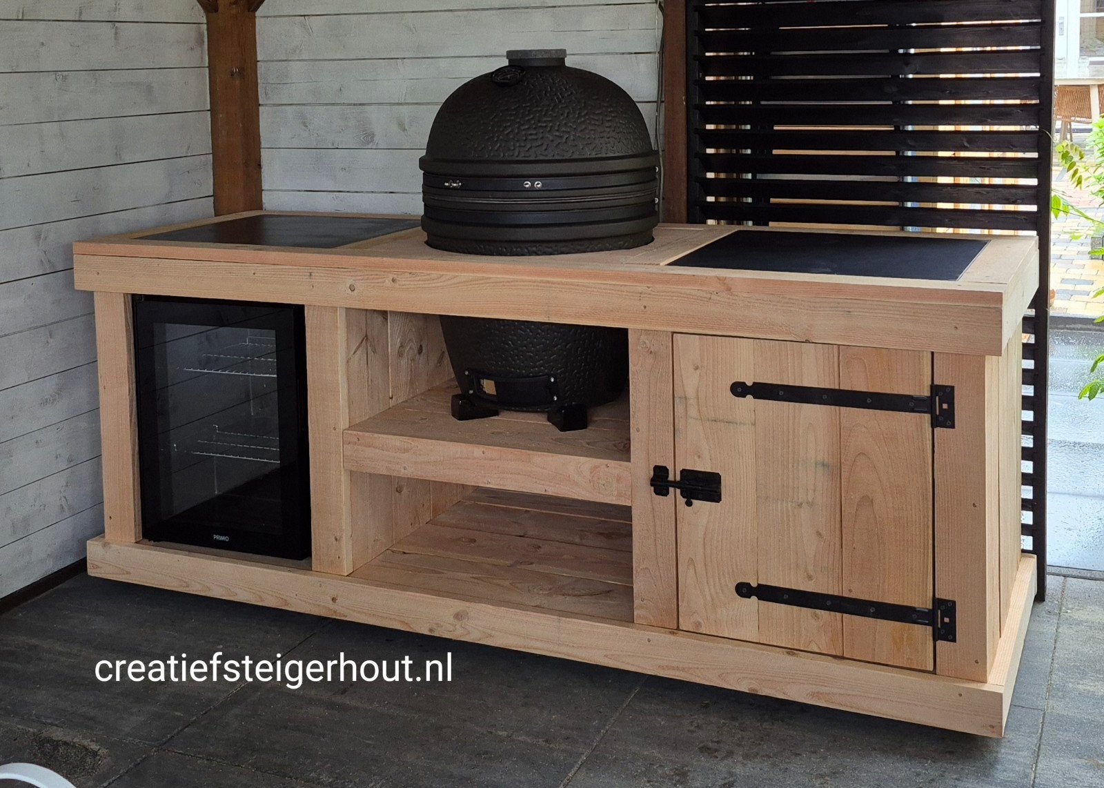 Douglas houten buitenkeuken voor koelkast + kamado grill bbq, Verzenden