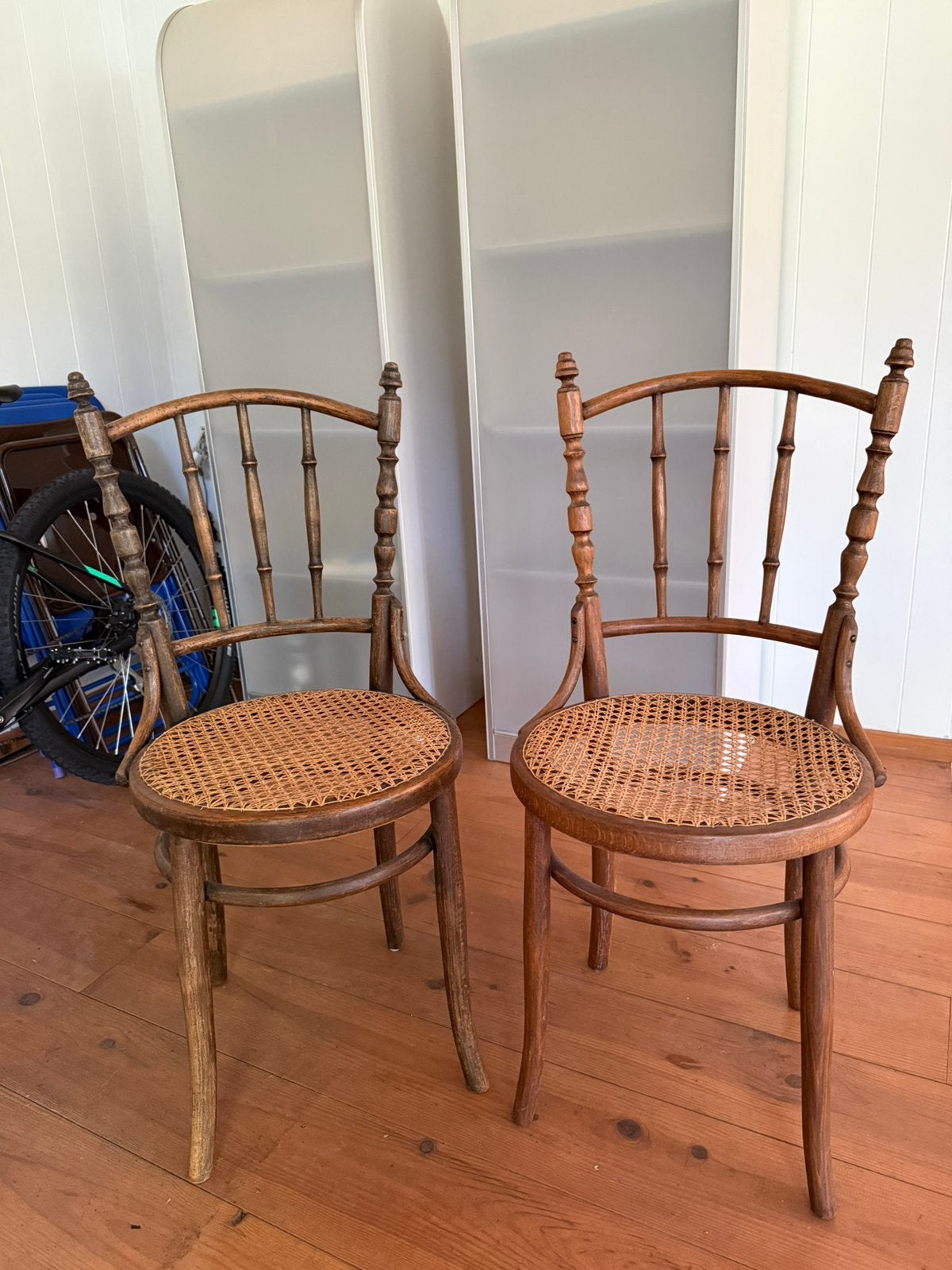 Thonet eetkamerstoelen (2 stuks), Ophalen