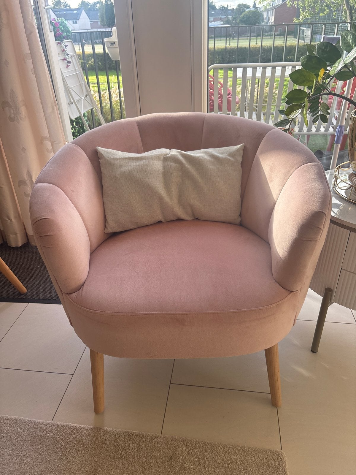 Roze fauteuil - Zo goed als nieuw, Ophalen, Zo goed als nieuw, Stof, 75 tot 100 cm