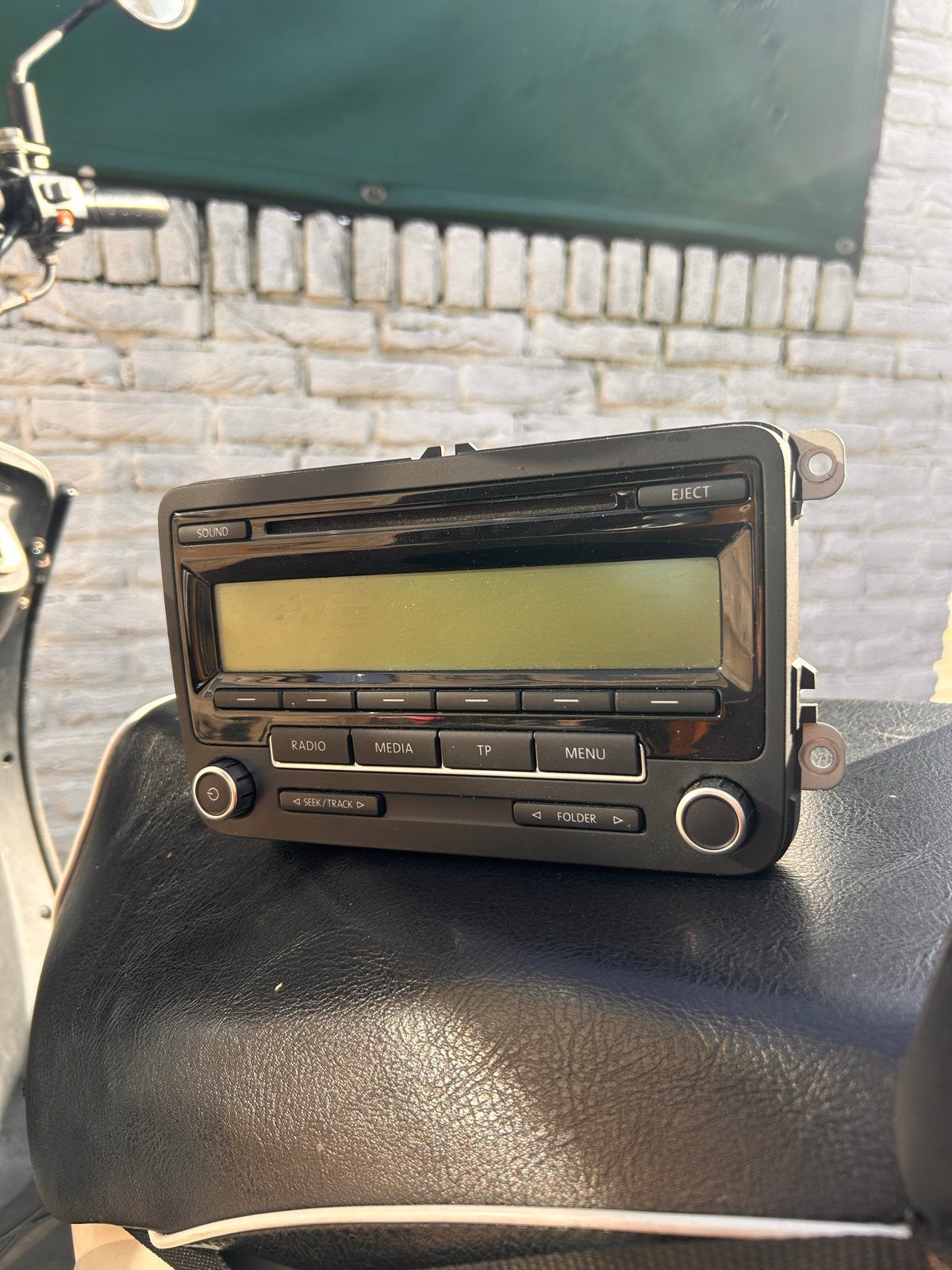Volkswagen RCD 310 autoradio, Ophalen of Verzenden, Gebruikt