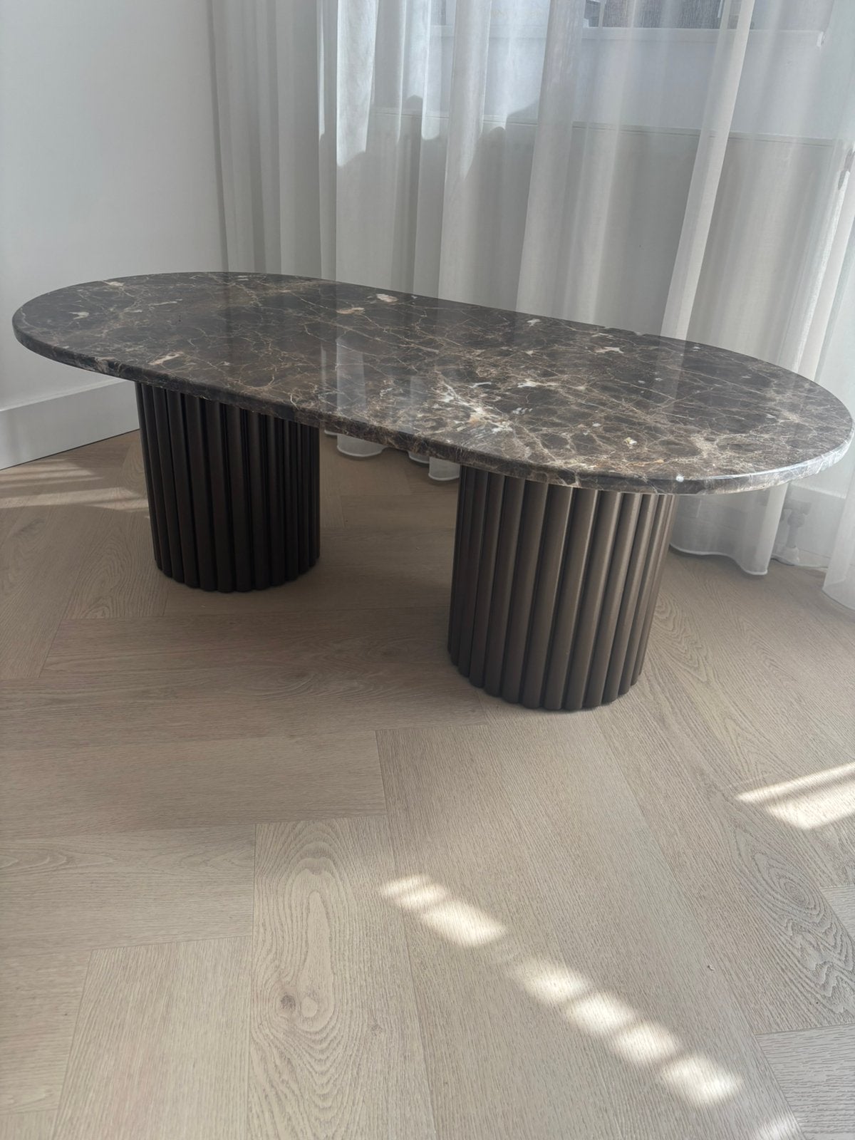 Foto 6 van Luxe set eettafel & salontafel – Emperador marmer
