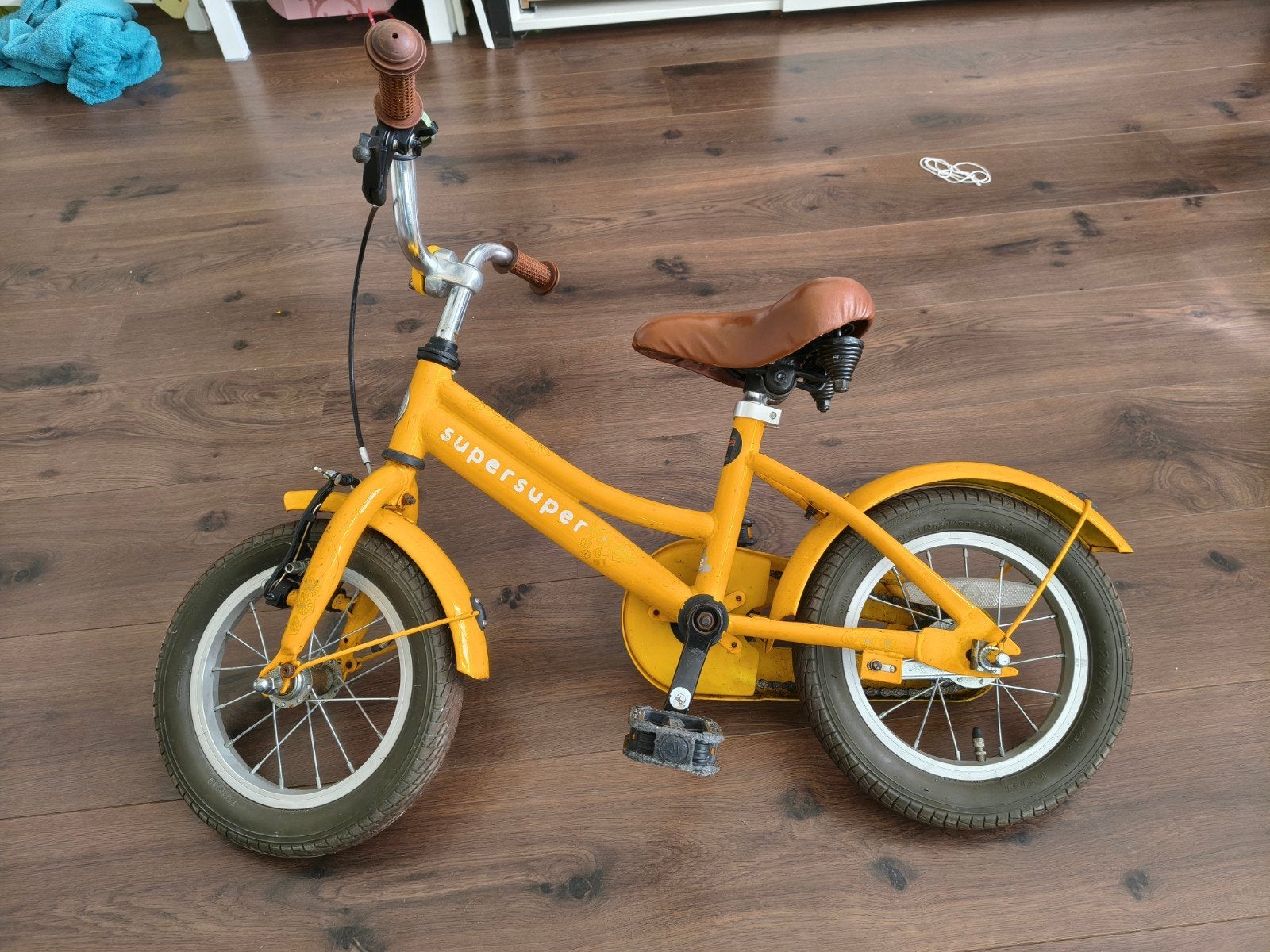SuperSuper kinderfiets 16 inch geel, Ophalen, Velgrem, SuperSuper, 16 tot 20 inch